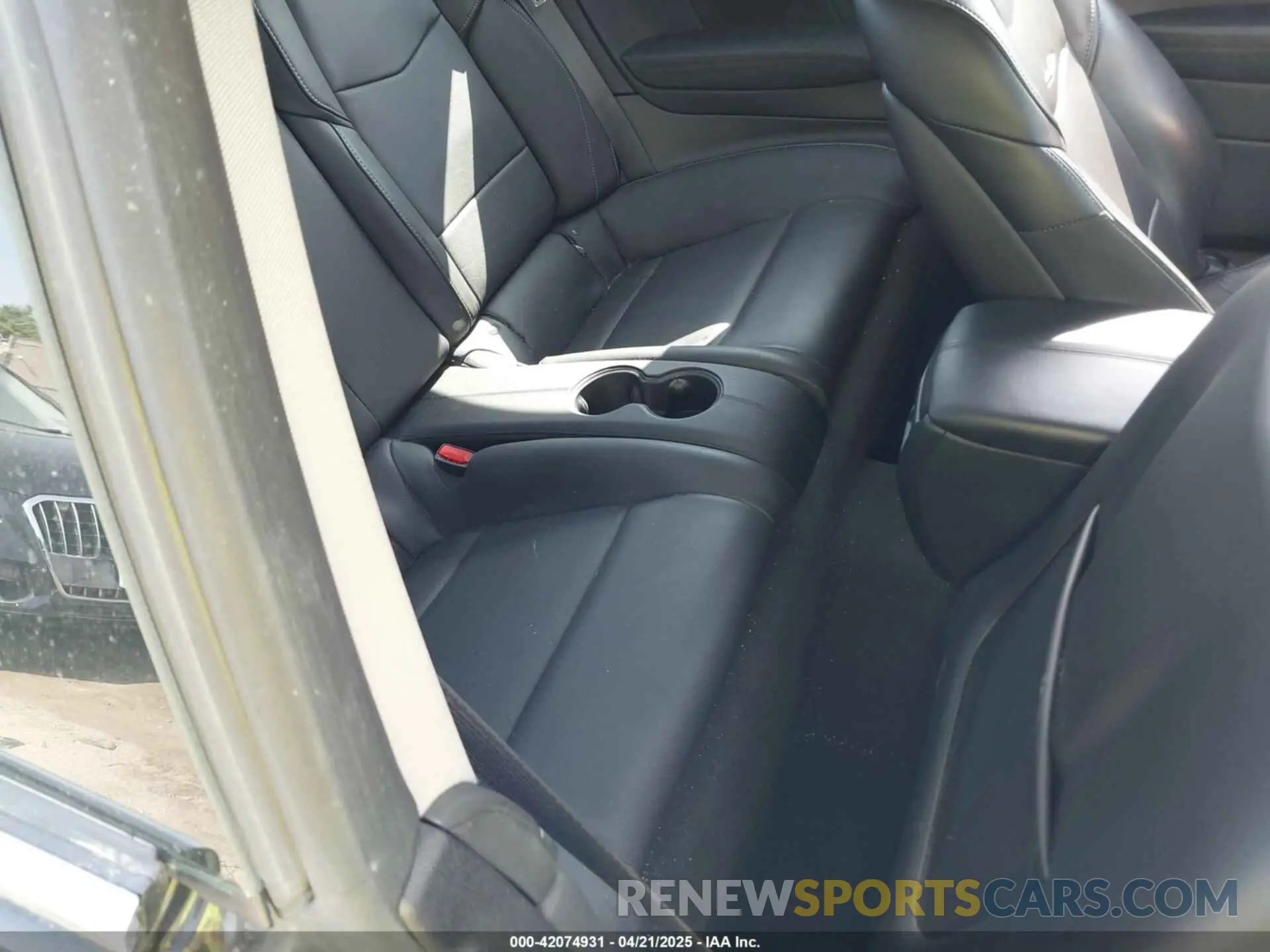 8 Photograph of a damaged car 1G6AF1RX8K0125102 CADILLAC ATS 2019