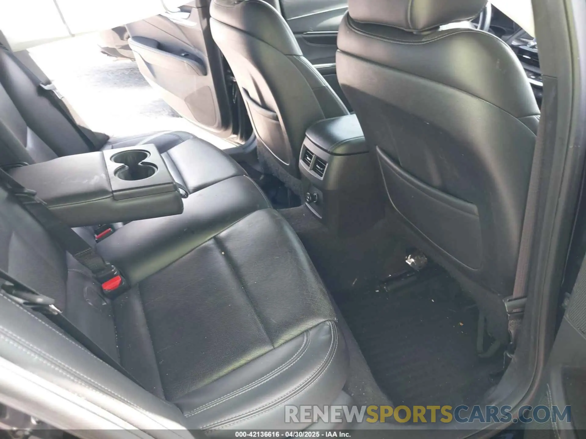 8 Фотография поврежденного автомобиля 1G6DB5RK1L0153166 CADILLAC CT4 2020
