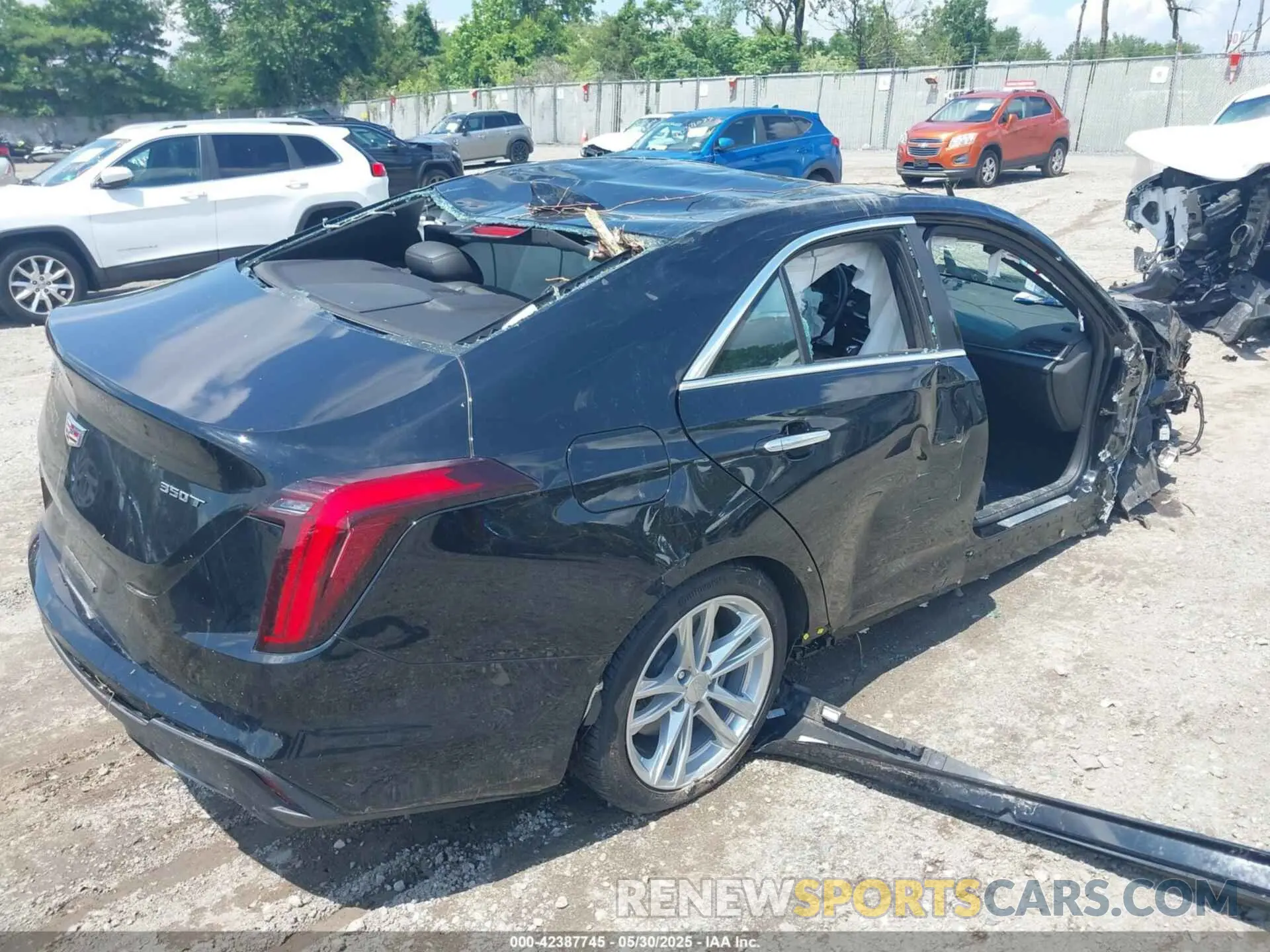 4 Фотография поврежденного автомобиля 1G6DA5RK1M0115585 CADILLAC CT4 2021