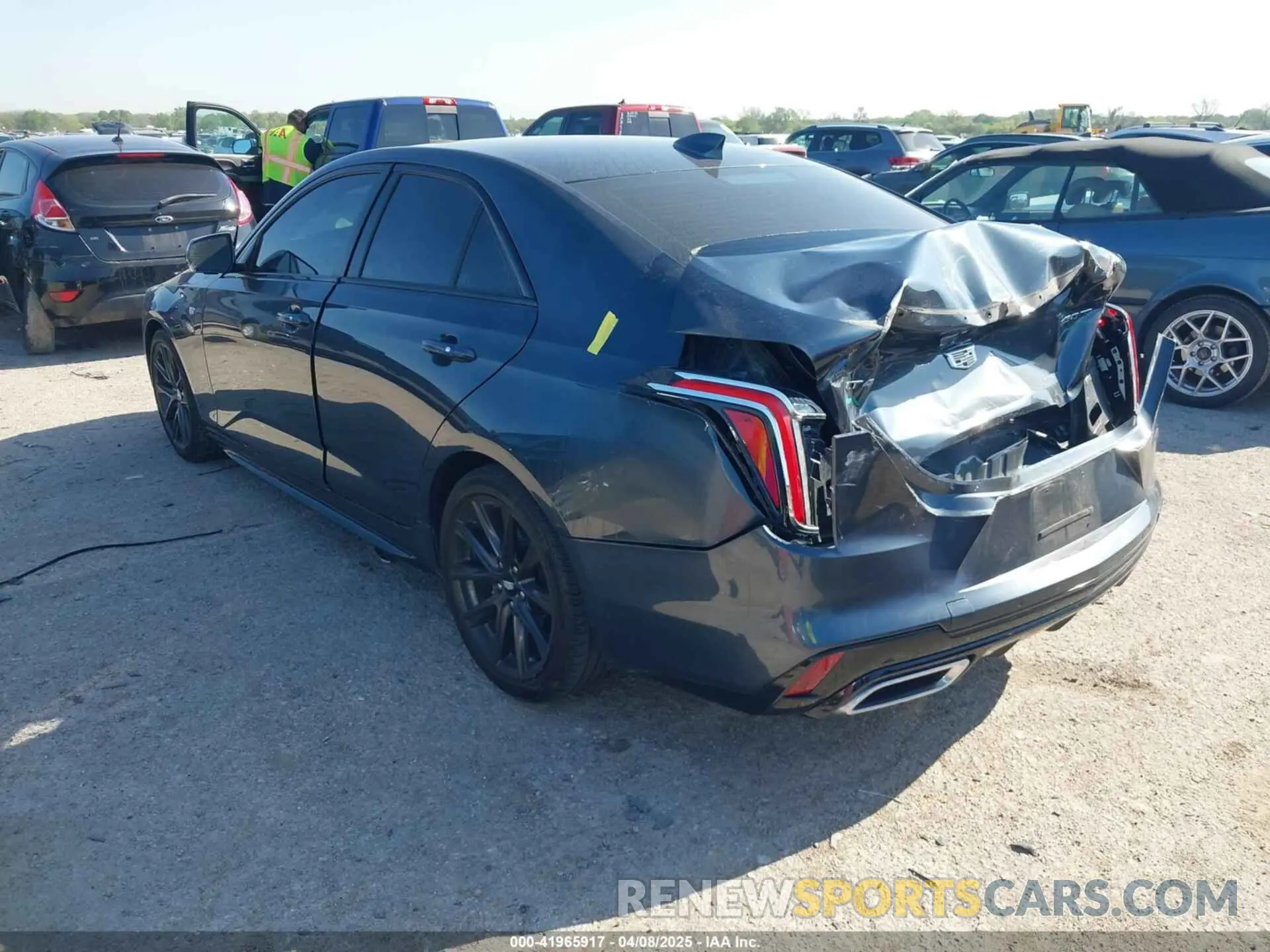 3 Фотография поврежденного автомобиля 1G6DC5RK5M0127877 CADILLAC CT4 2021