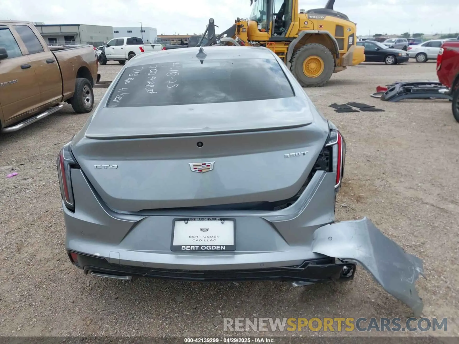 16 Фотография поврежденного автомобиля 1G6DC5RK0S0105881 CADILLAC CT4 2025