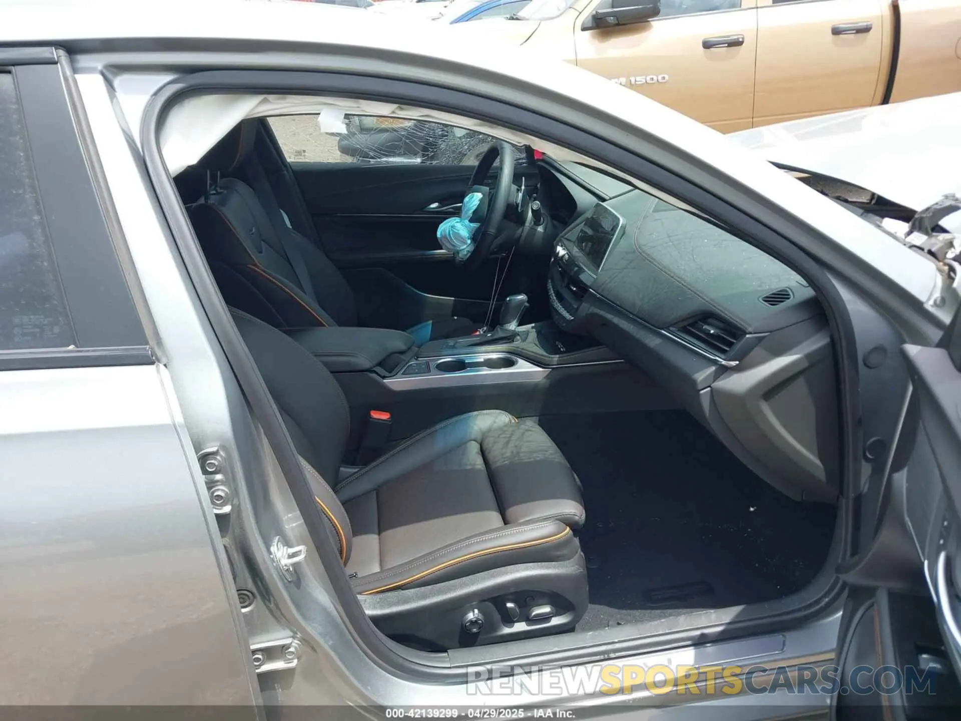 5 Фотография поврежденного автомобиля 1G6DC5RK0S0105881 CADILLAC CT4 2025