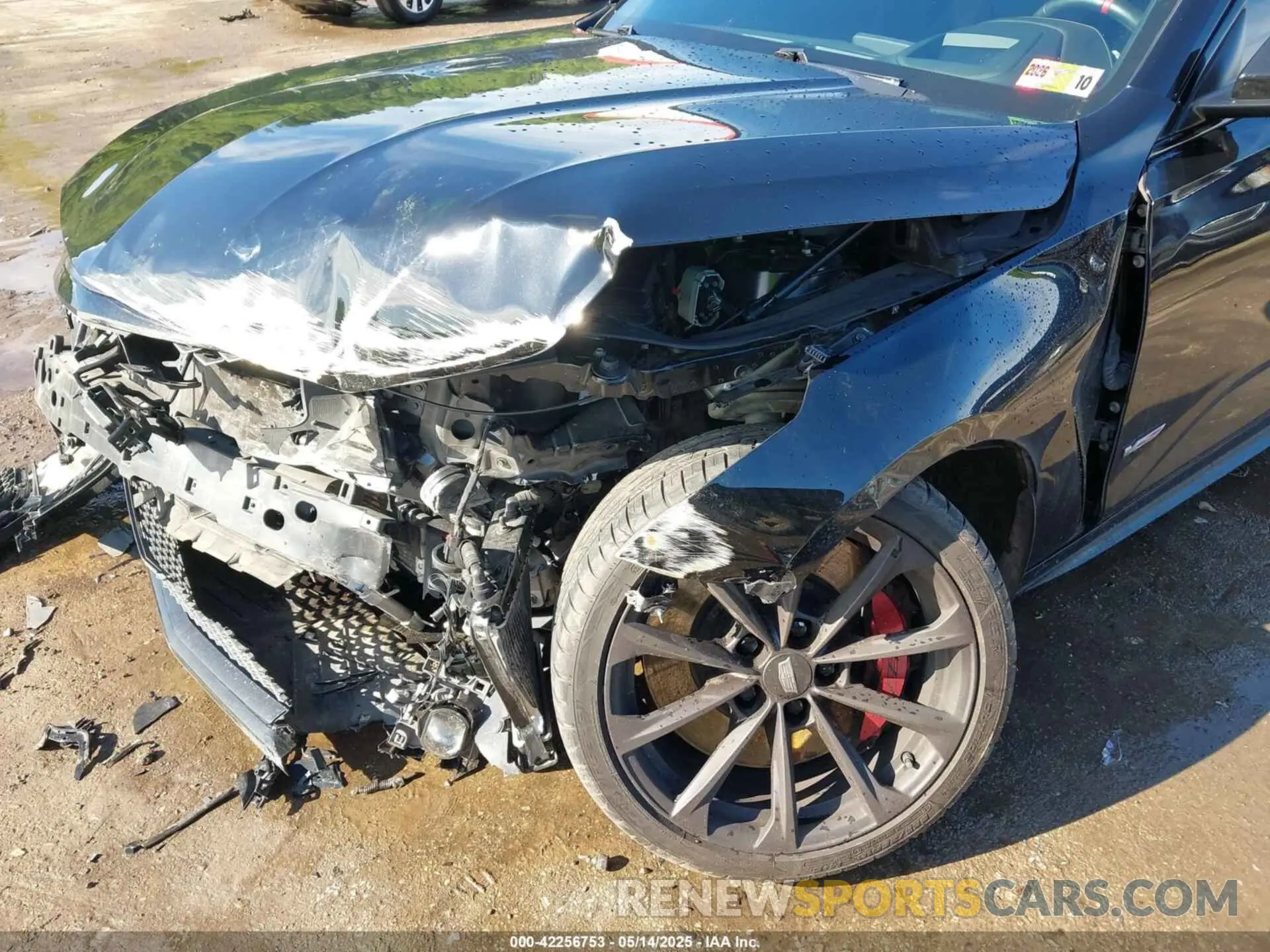 17 Photograph of a damaged car 1G6D75RP2N0411100 CADILLAC CT4-V 2022