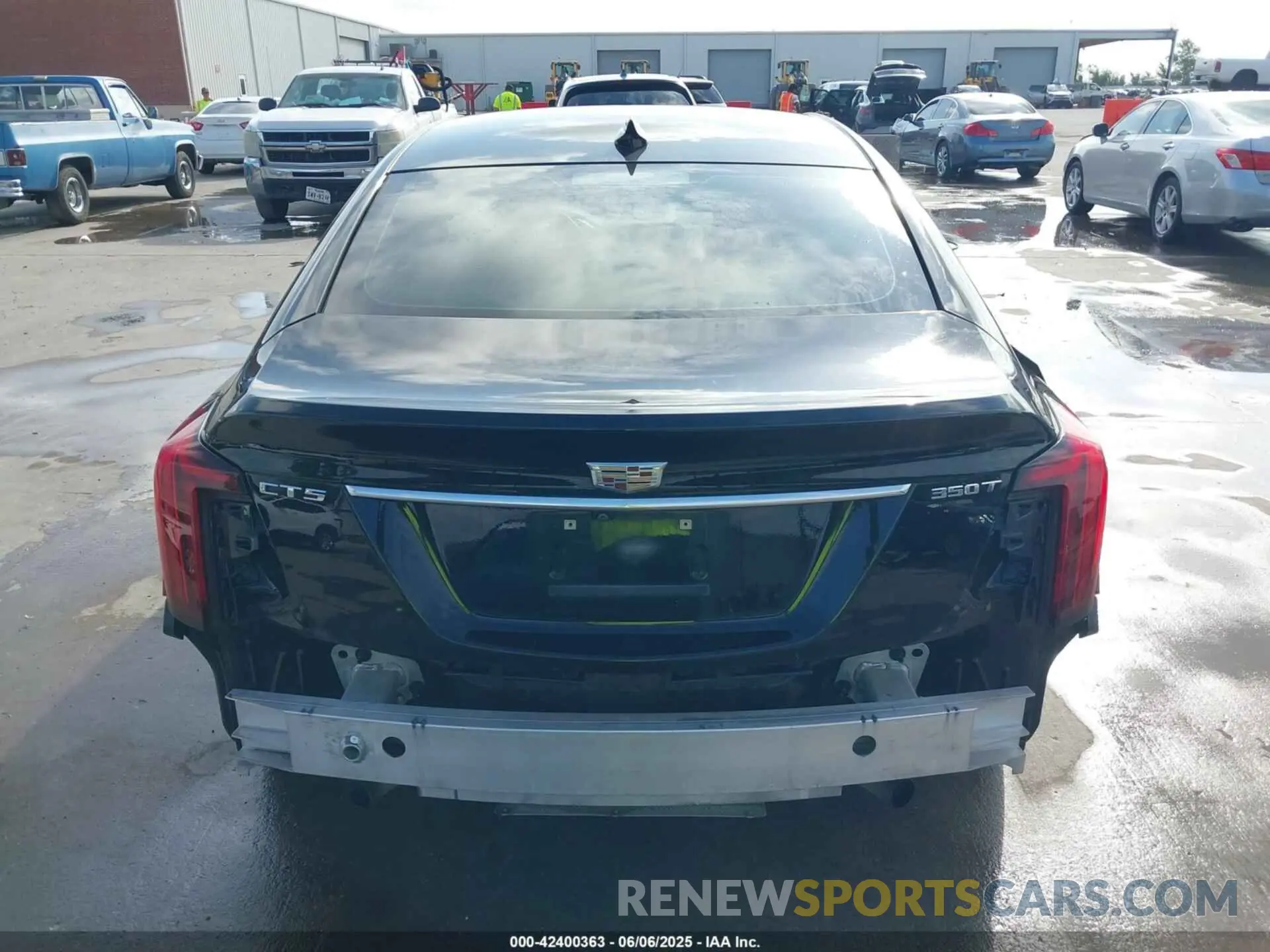 17 Photograph of a damaged car 1G6DN5RK7L0131194 CADILLAC CT5 2020
