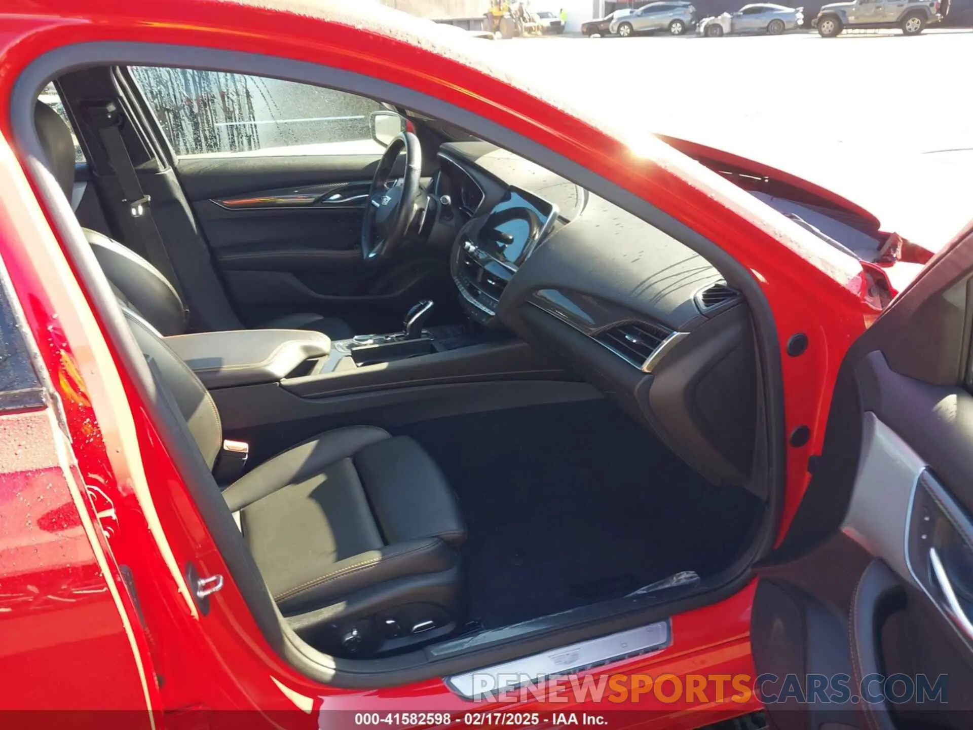 5 Photograph of a damaged car 1G6DU5RK3M0108242 CADILLAC CT5 2021