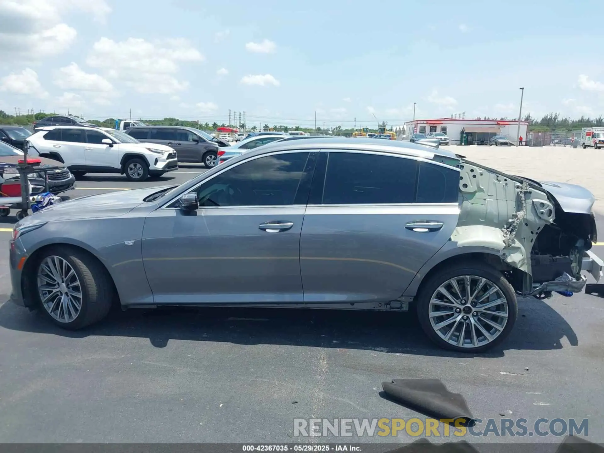 15 Photograph of a damaged car 1G6DN5RK9N0126405 CADILLAC CT5 2022