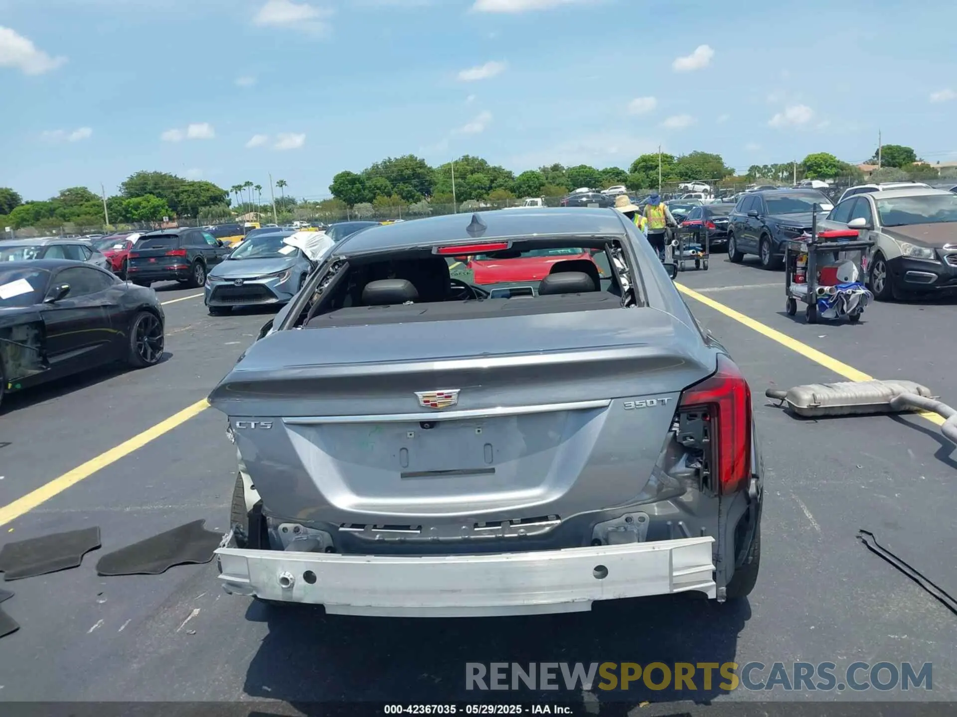 17 Photograph of a damaged car 1G6DN5RK9N0126405 CADILLAC CT5 2022