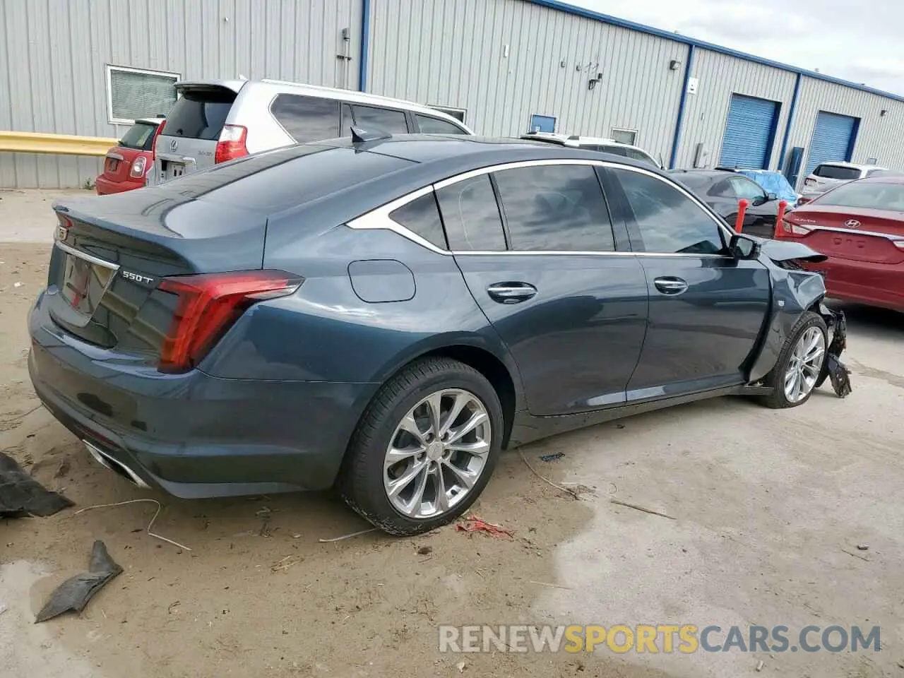 3 Фотография поврежденного автомобиля 1G6DN5RW3N0132588 CADILLAC CT5 2022