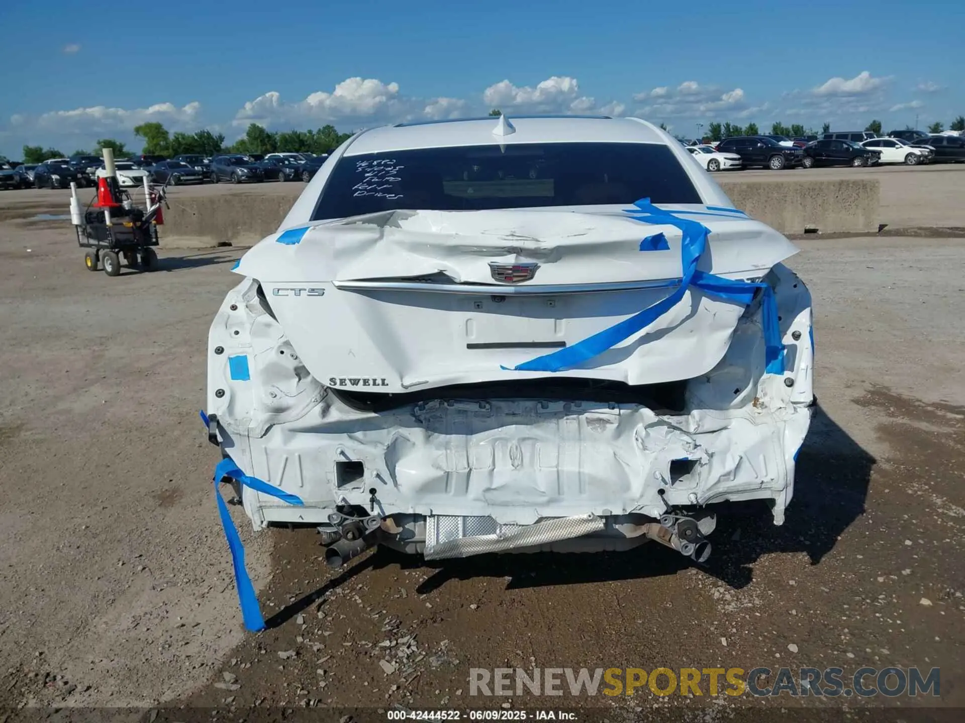 17 Фотография поврежденного автомобиля 1G6DN5RK5P0138098 CADILLAC CT5 2023