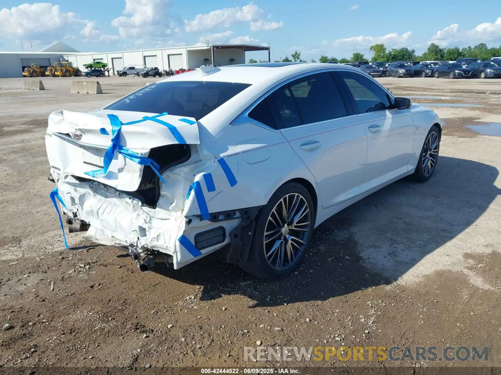 4 Фотография поврежденного автомобиля 1G6DN5RK5P0138098 CADILLAC CT5 2023