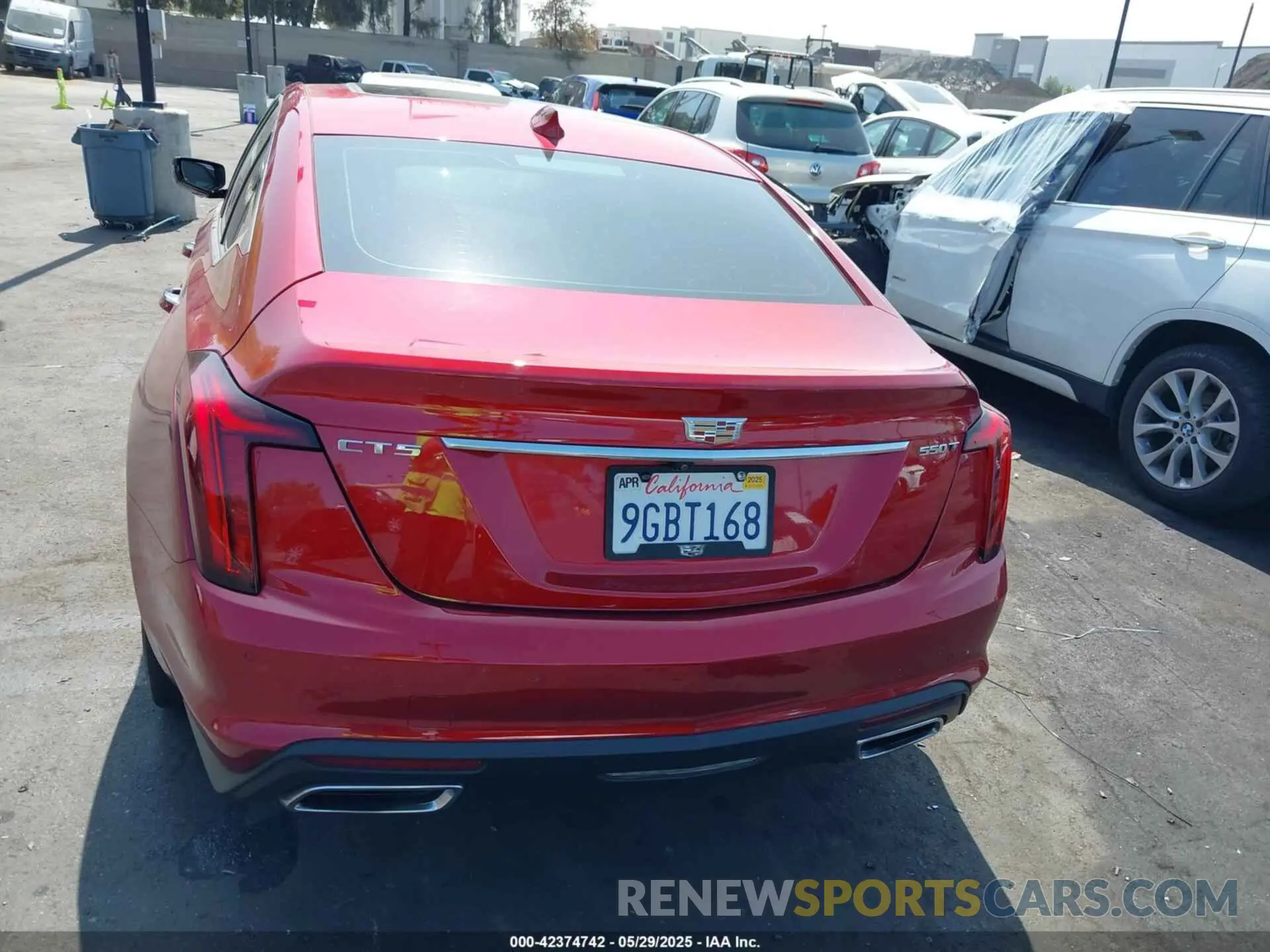 17 Photograph of a damaged car 1G6DN5RW1P0121379 CADILLAC CT5 2023