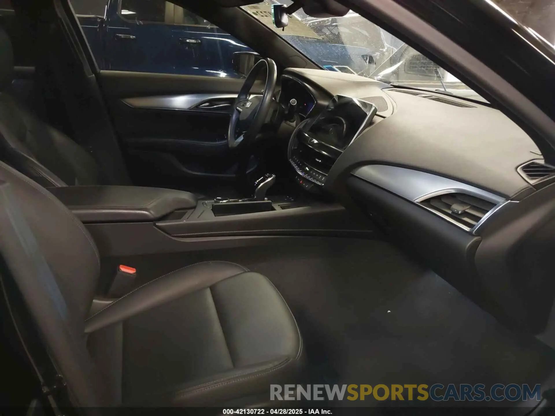 5 Photograph of a damaged car 1G6DX5RK7P0135813 CADILLAC CT5 2023