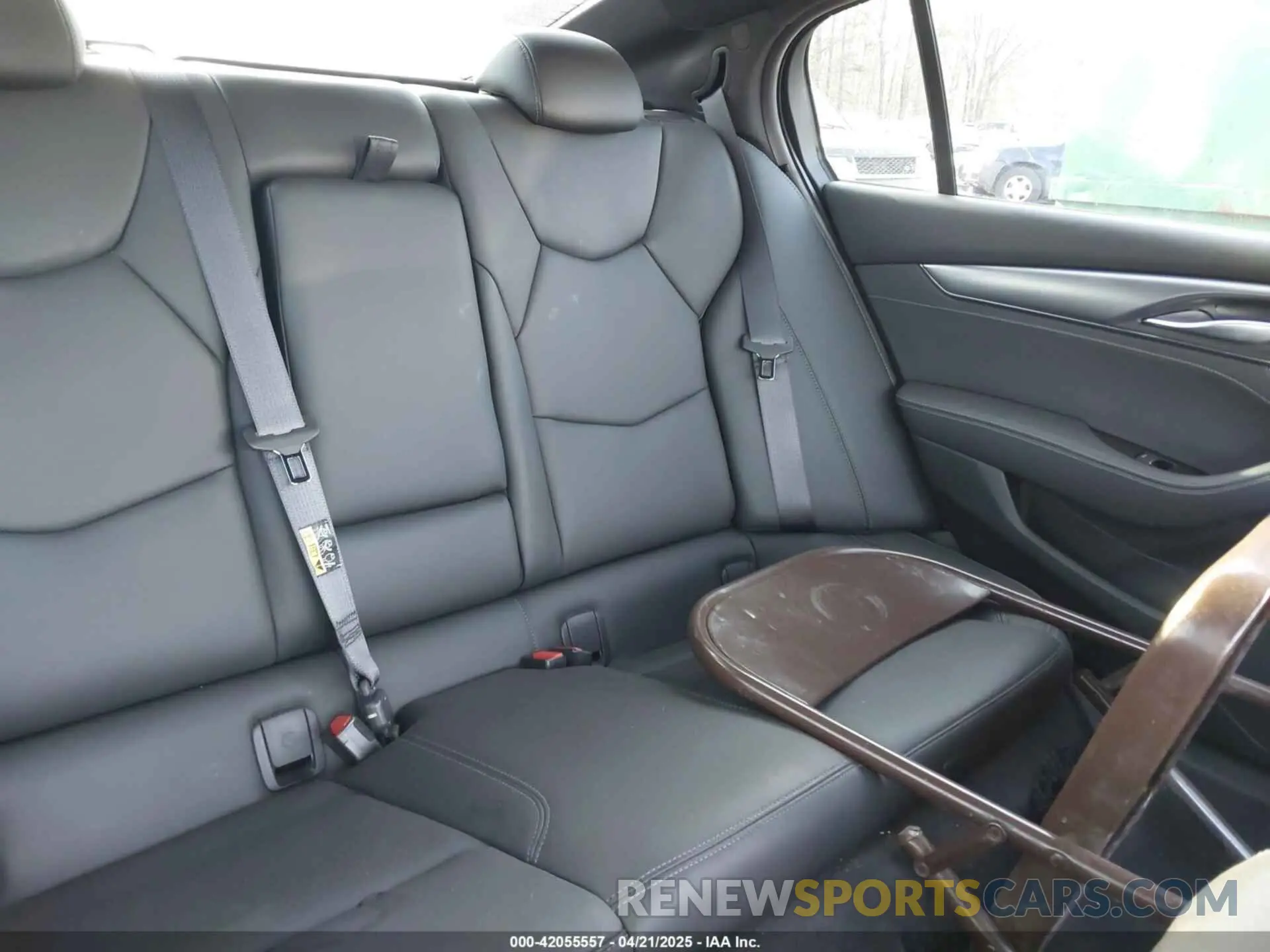 8 Фотография поврежденного автомобиля 1G6DN5RK9R0121243 CADILLAC CT5 2024
