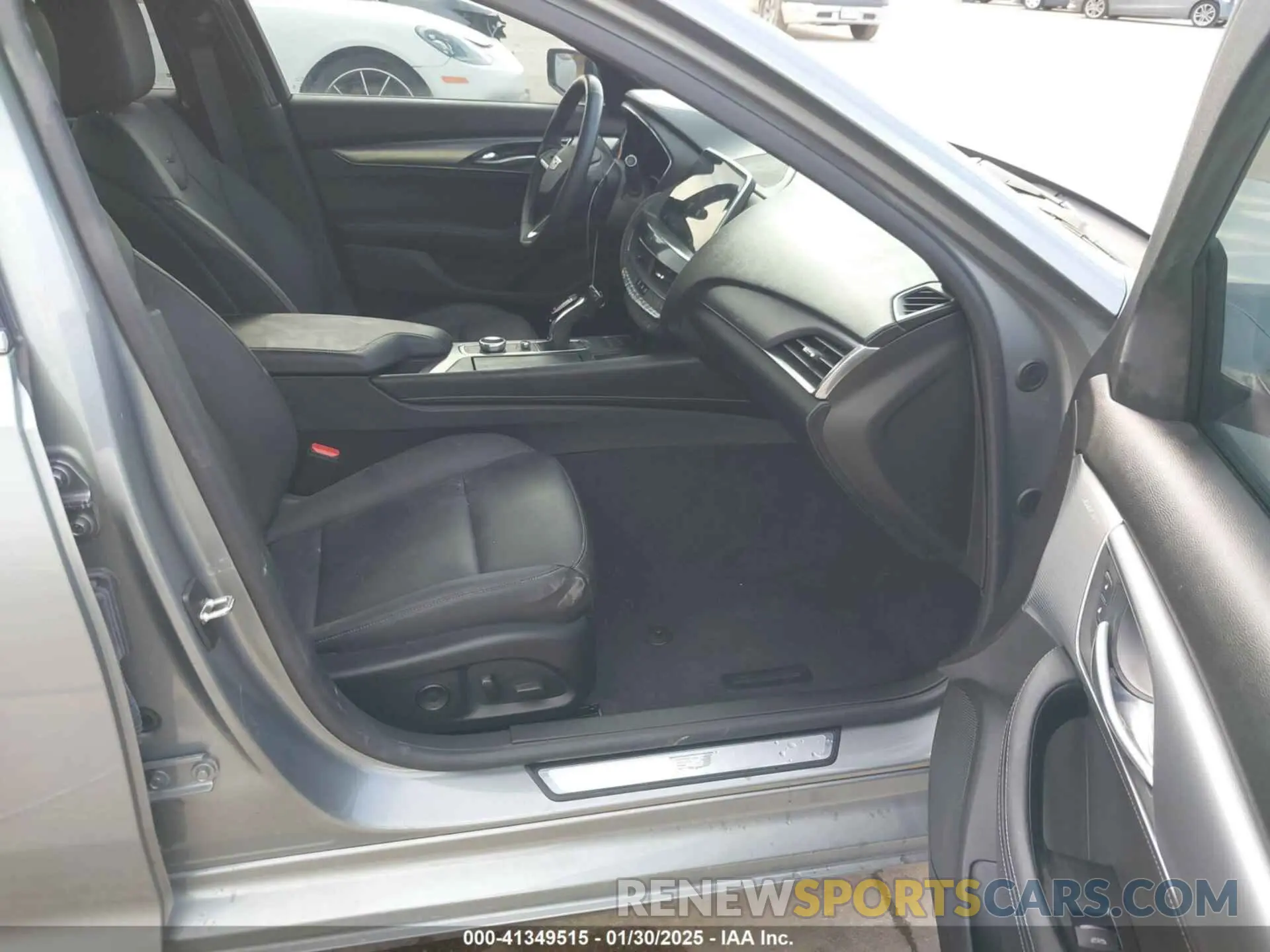 5 Photograph of a damaged car 1G6DN5RW3R0104943 CADILLAC CT5 2024