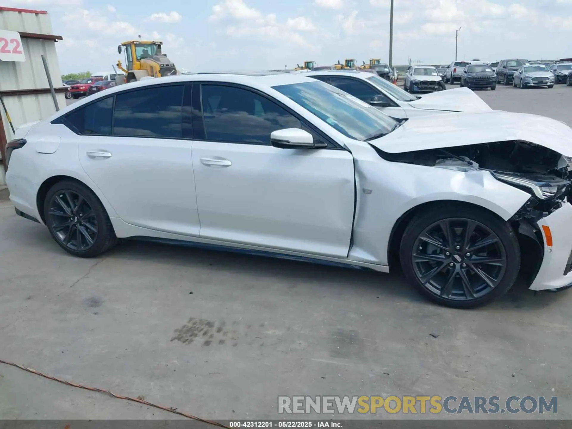 13 Фотография поврежденного автомобиля 1G6DP5RKXR0119799 CADILLAC CT5 2024