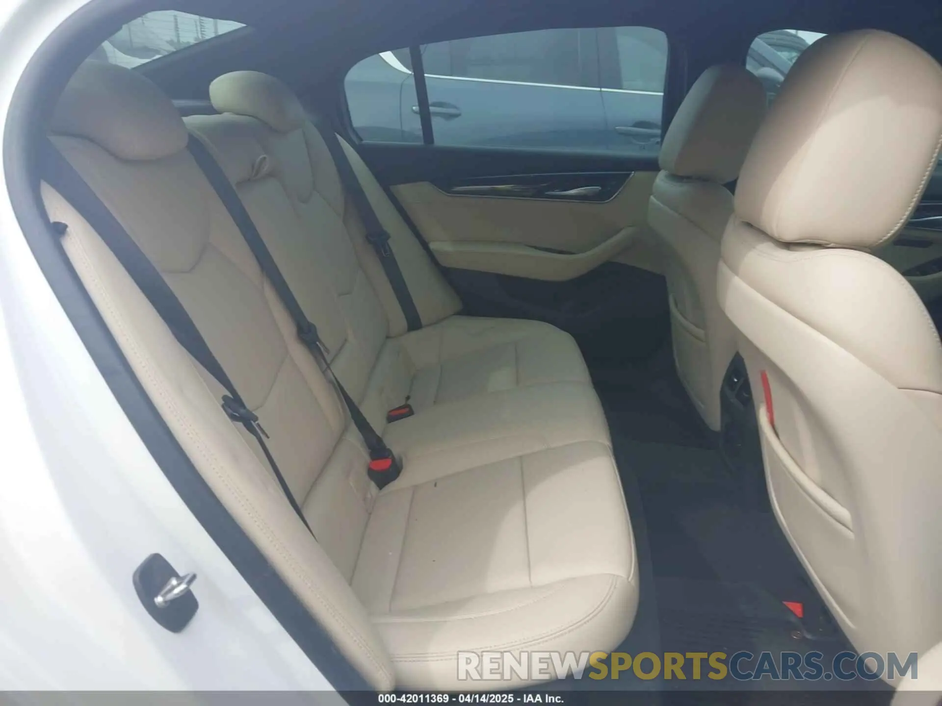 8 Фотография поврежденного автомобиля 1G6DT5RW3R0129279 CADILLAC CT5 2024