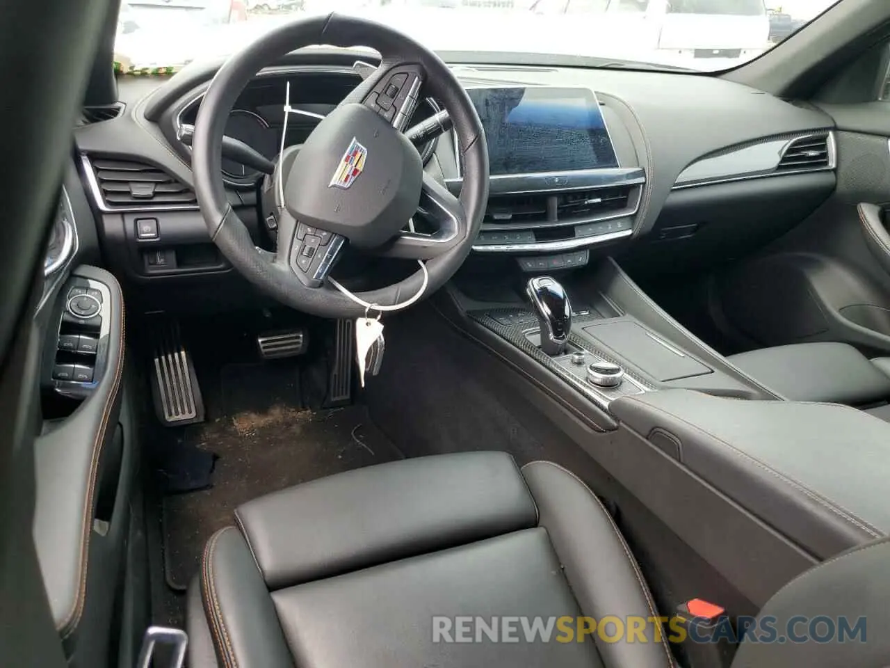 8 Photograph of a damaged car 1G6DU5RK2R0124682 CADILLAC CT5 2024