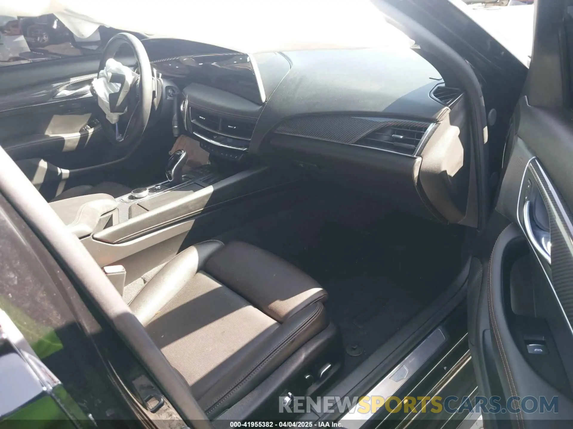 5 Photograph of a damaged car 1G6DP5RK0S0109112 CADILLAC CT5 2025