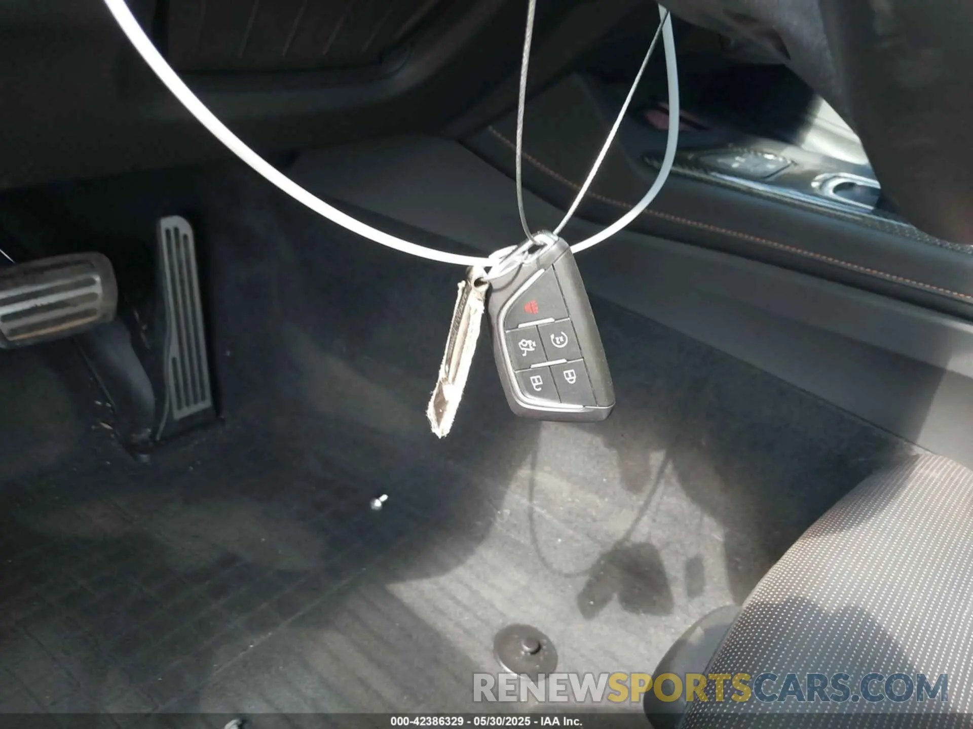 11 Фотография поврежденного автомобиля 1G6DP5RK3S0100470 CADILLAC CT5 2025