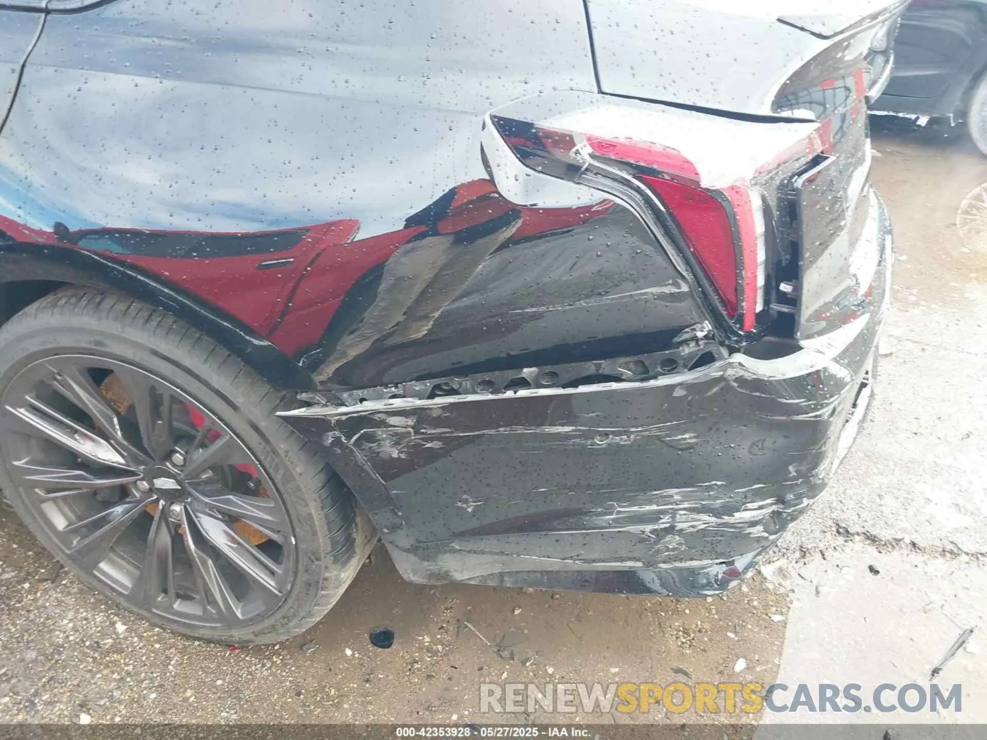 6 Photograph of a damaged car 1G6D35R60N0810445 CADILLAC CT5-V 2022