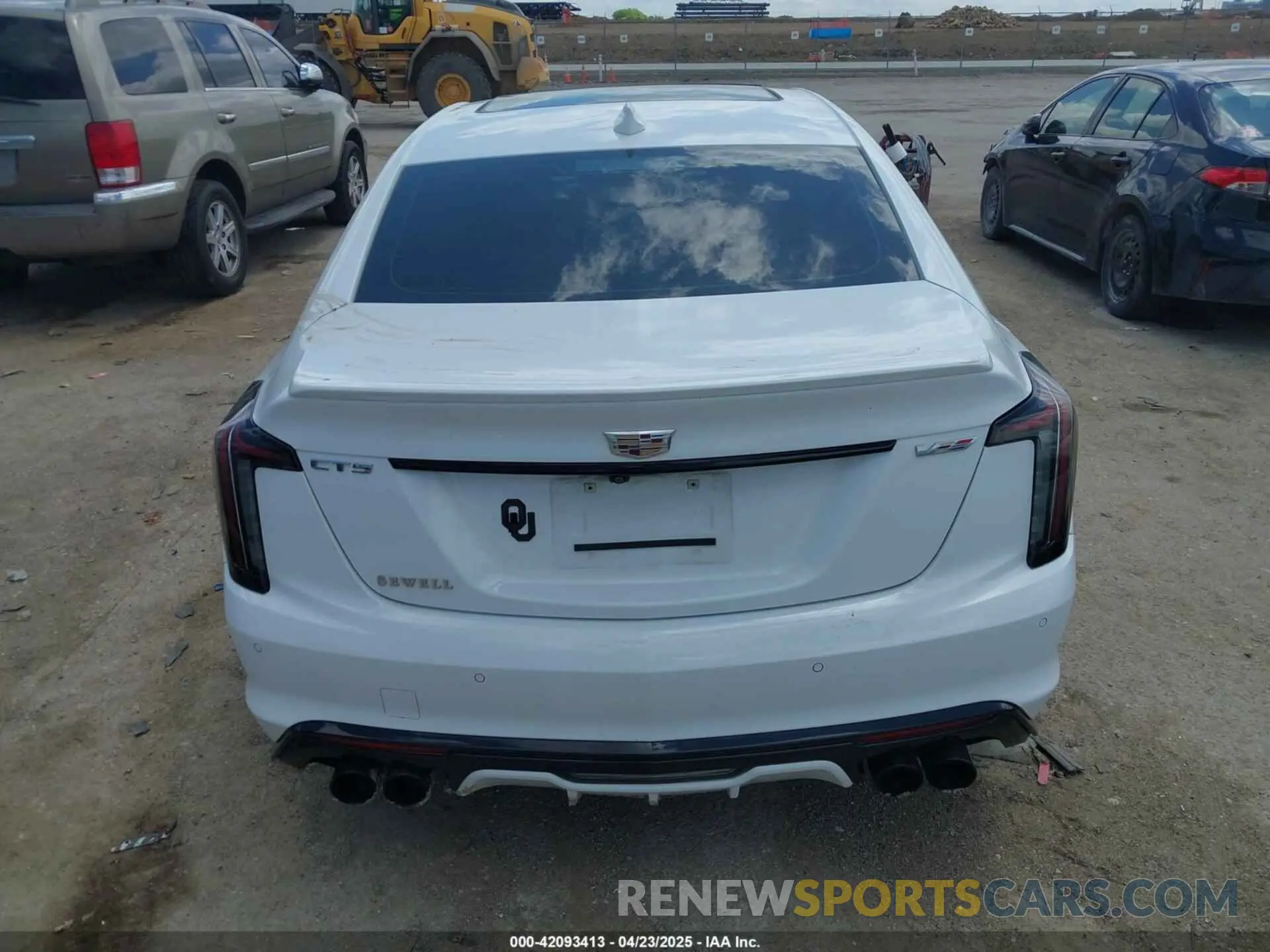 16 Photograph of a damaged car 1G6DR5RWXN0113816 CADILLAC CT5-V 2022
