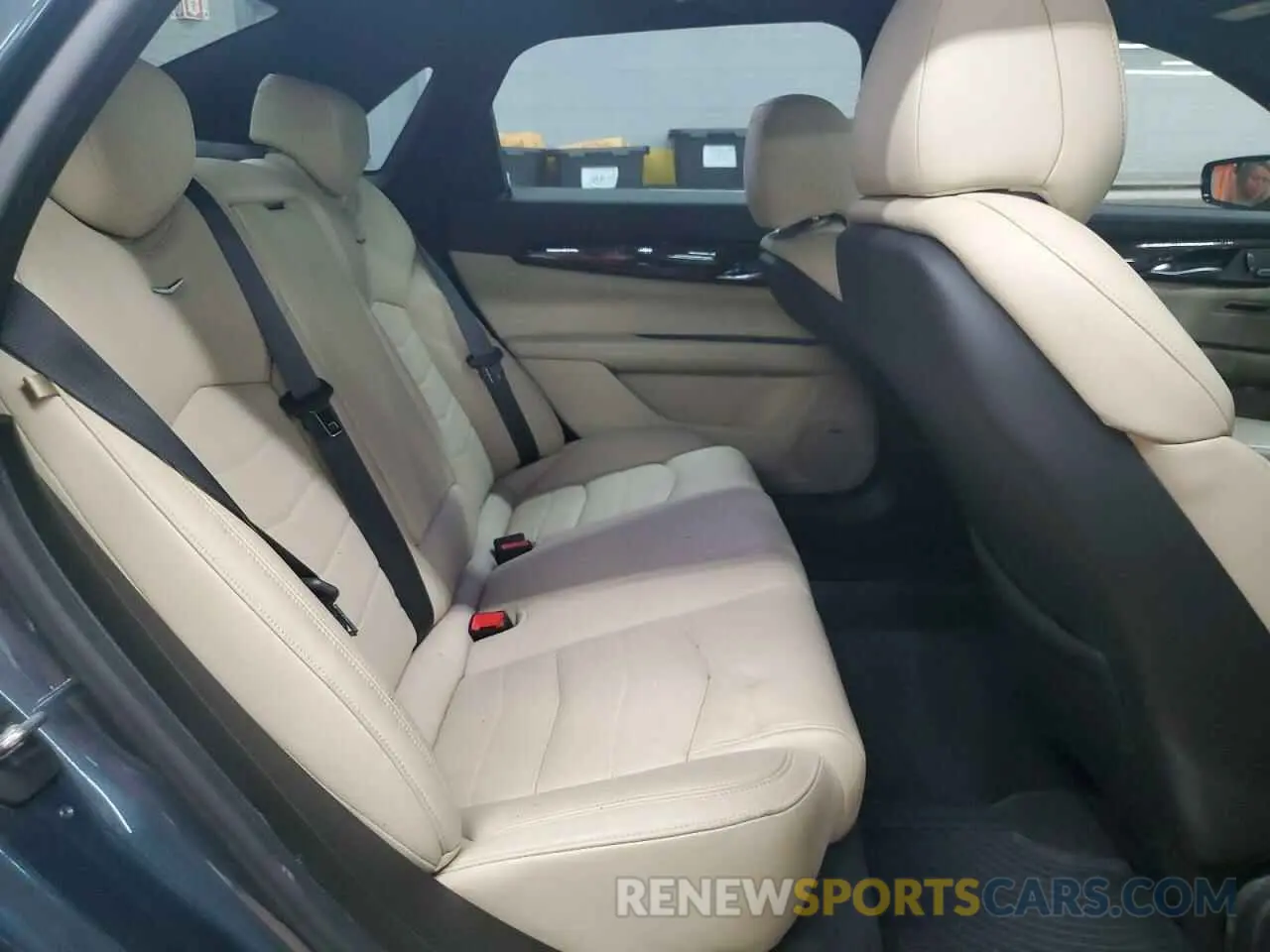 10 Photograph of a damaged car 1G6KB5RS5KU129483 CADILLAC CT6 2019