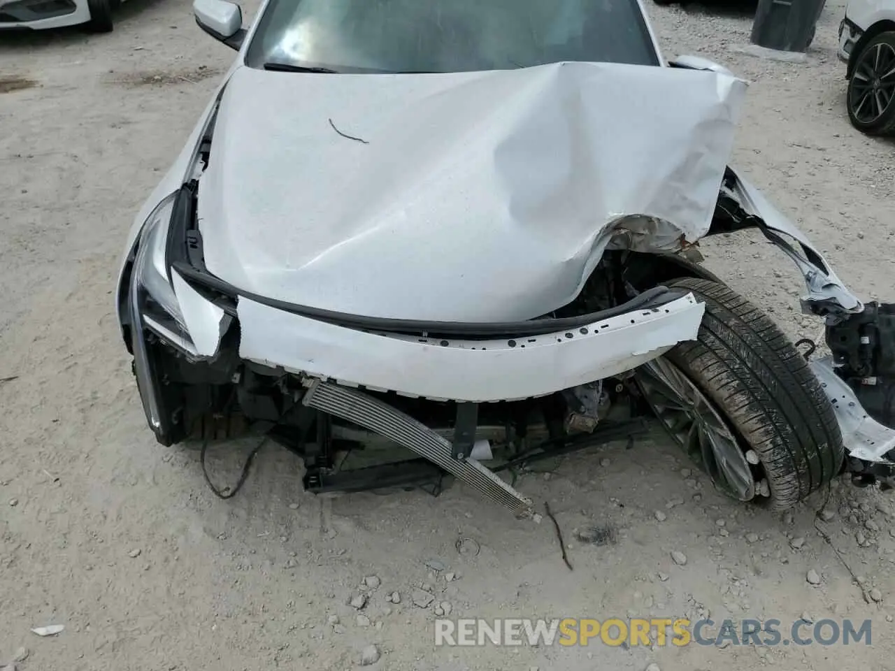 11 Photograph of a damaged car 1G6KD5RS8KU138298 CADILLAC CT6 2019