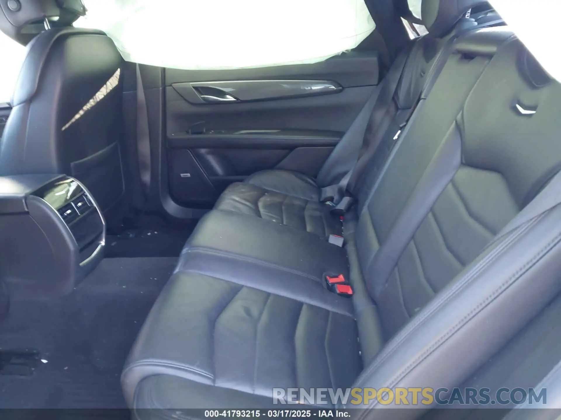 8 Photograph of a damaged car 1G6KN5R63KU144560 CADILLAC CT6 2019