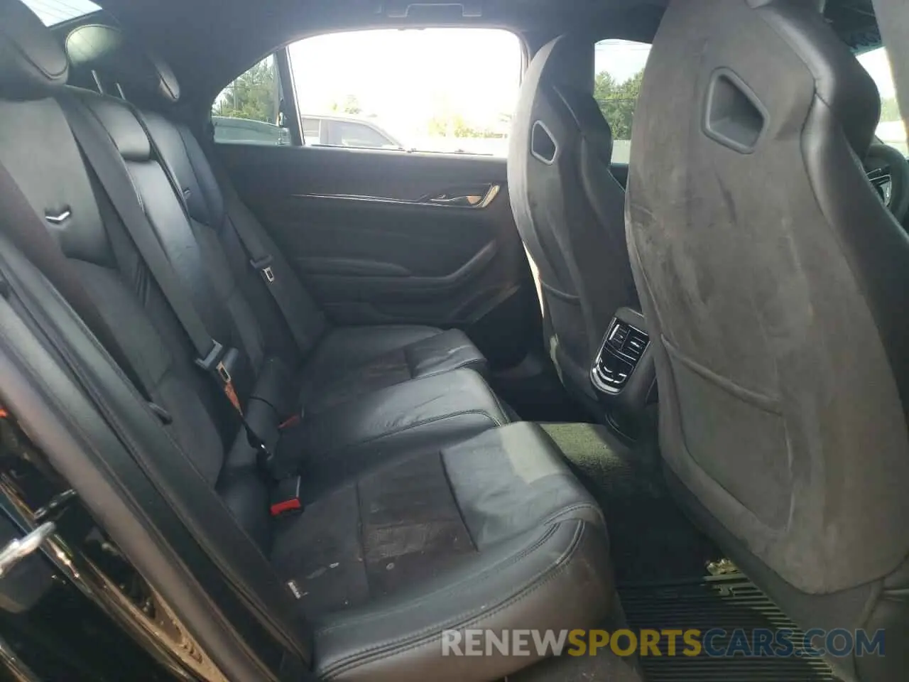 10 Фотография поврежденного автомобиля 1G6A15S69K0132860 CADILLAC CTS 2019