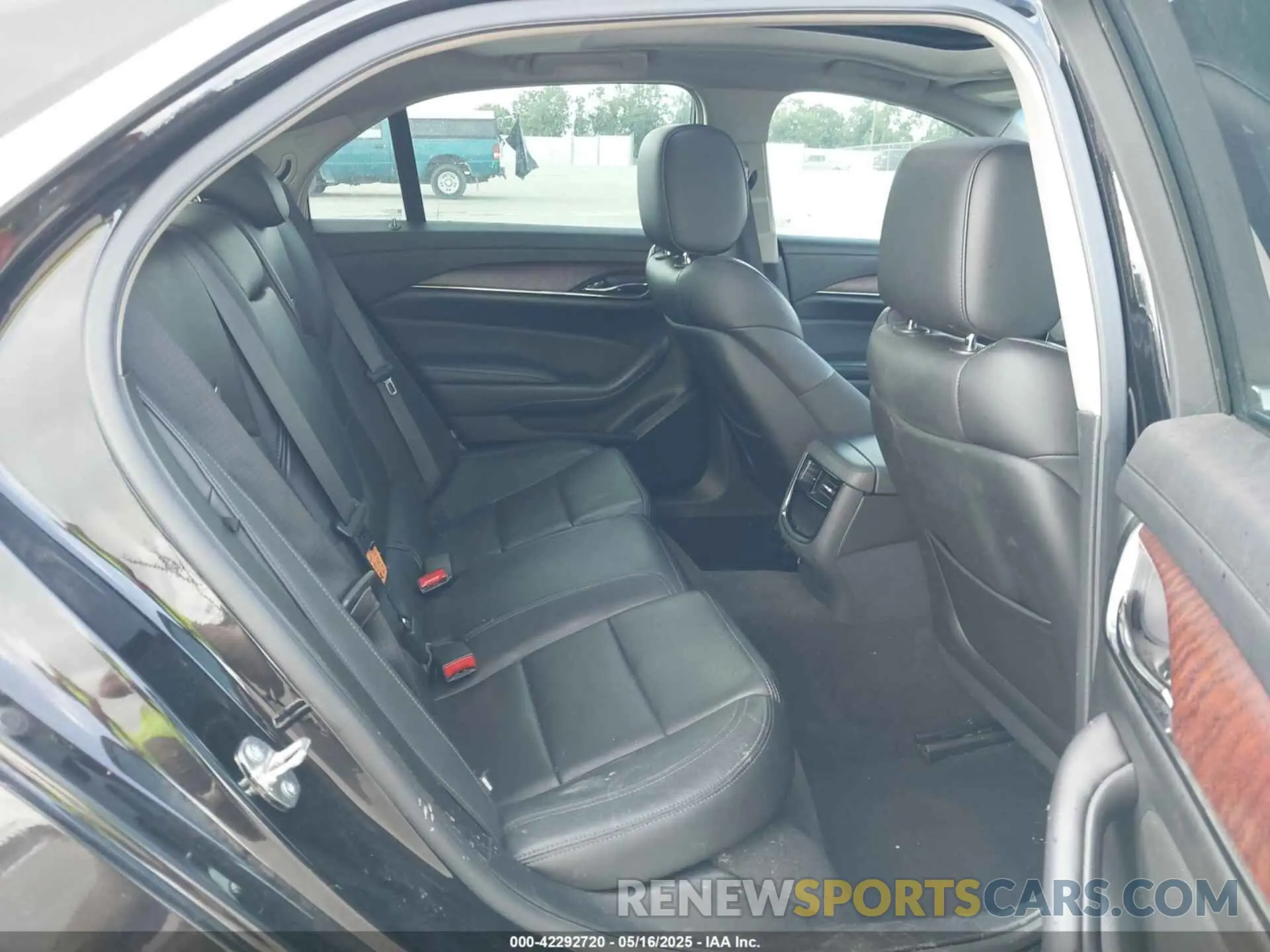8 Photograph of a damaged car 1G6AR5SXXK0101778 CADILLAC CTS 2019