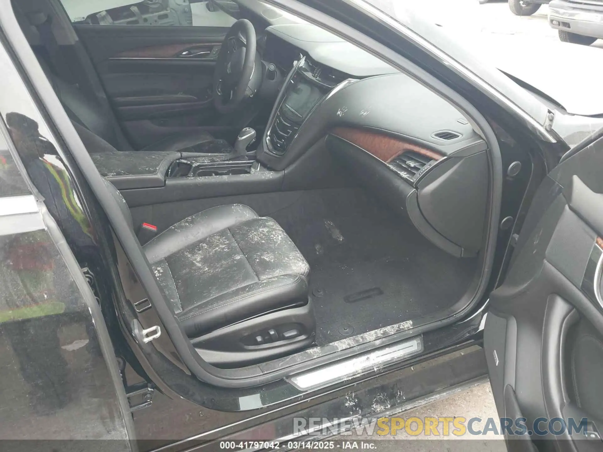 5 Photograph of a damaged car 1G6AU5S86K0137118 CADILLAC CTS 2019