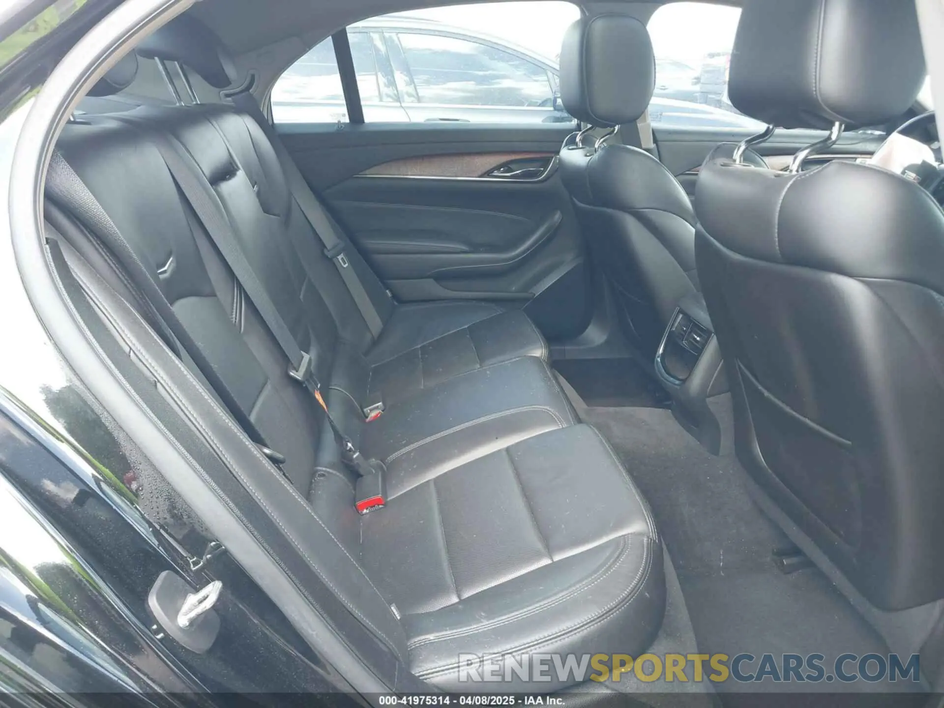 8 Photograph of a damaged car 1G6AX5SX8K0135286 CADILLAC CTS 2019