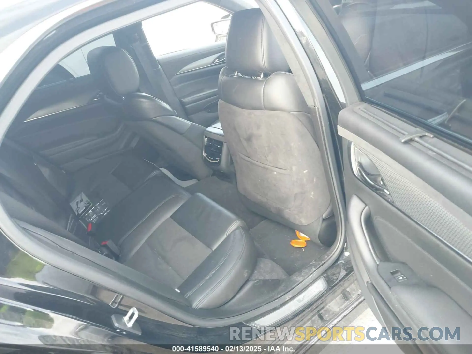 8 Фотография поврежденного автомобиля 1G6A15S67K0122909 CADILLAC CTS-V 2019