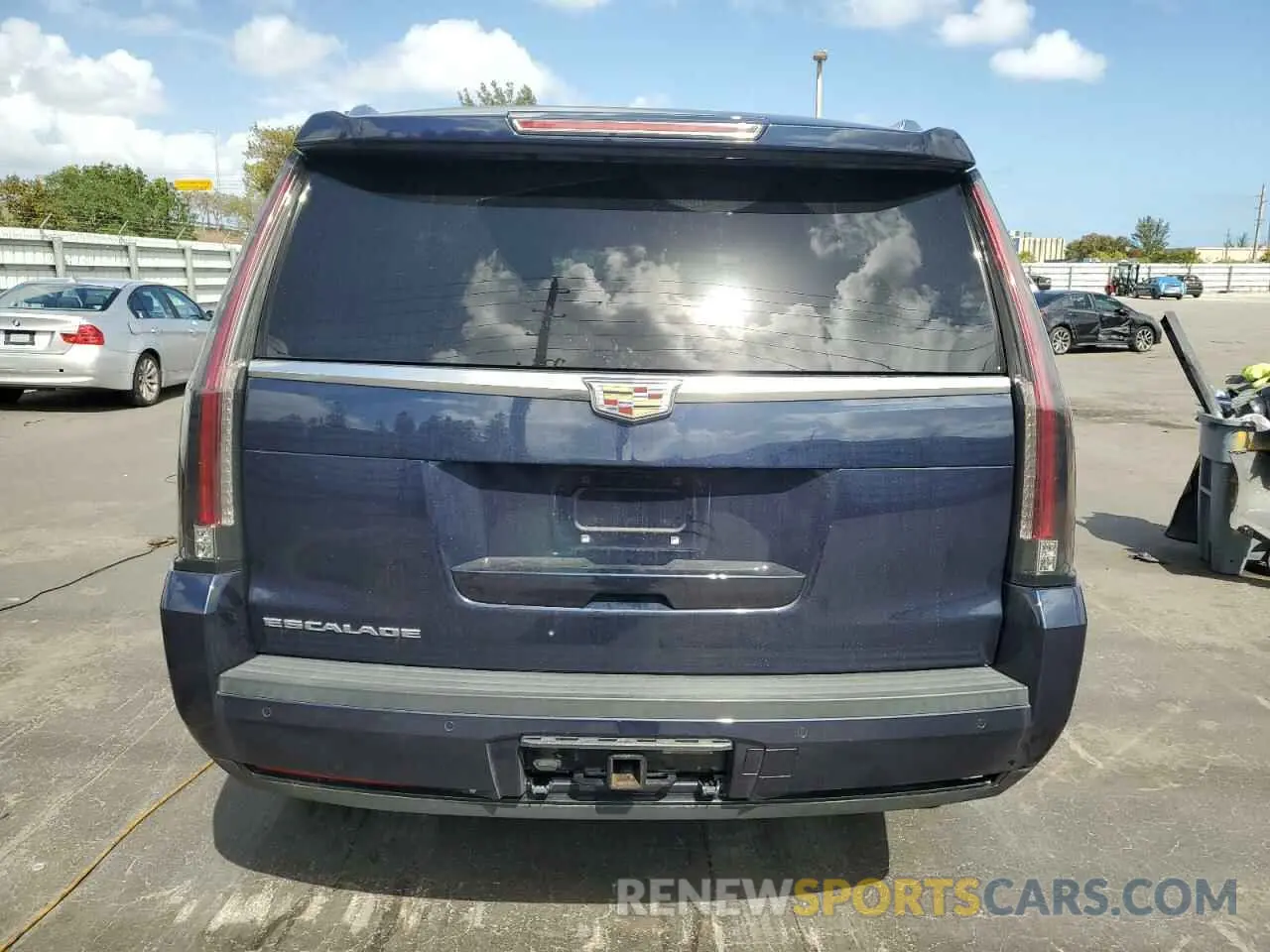 6 Photograph of a damaged car 1GYS3AKJ6KR324090 CADILLAC ESCALADE 2019