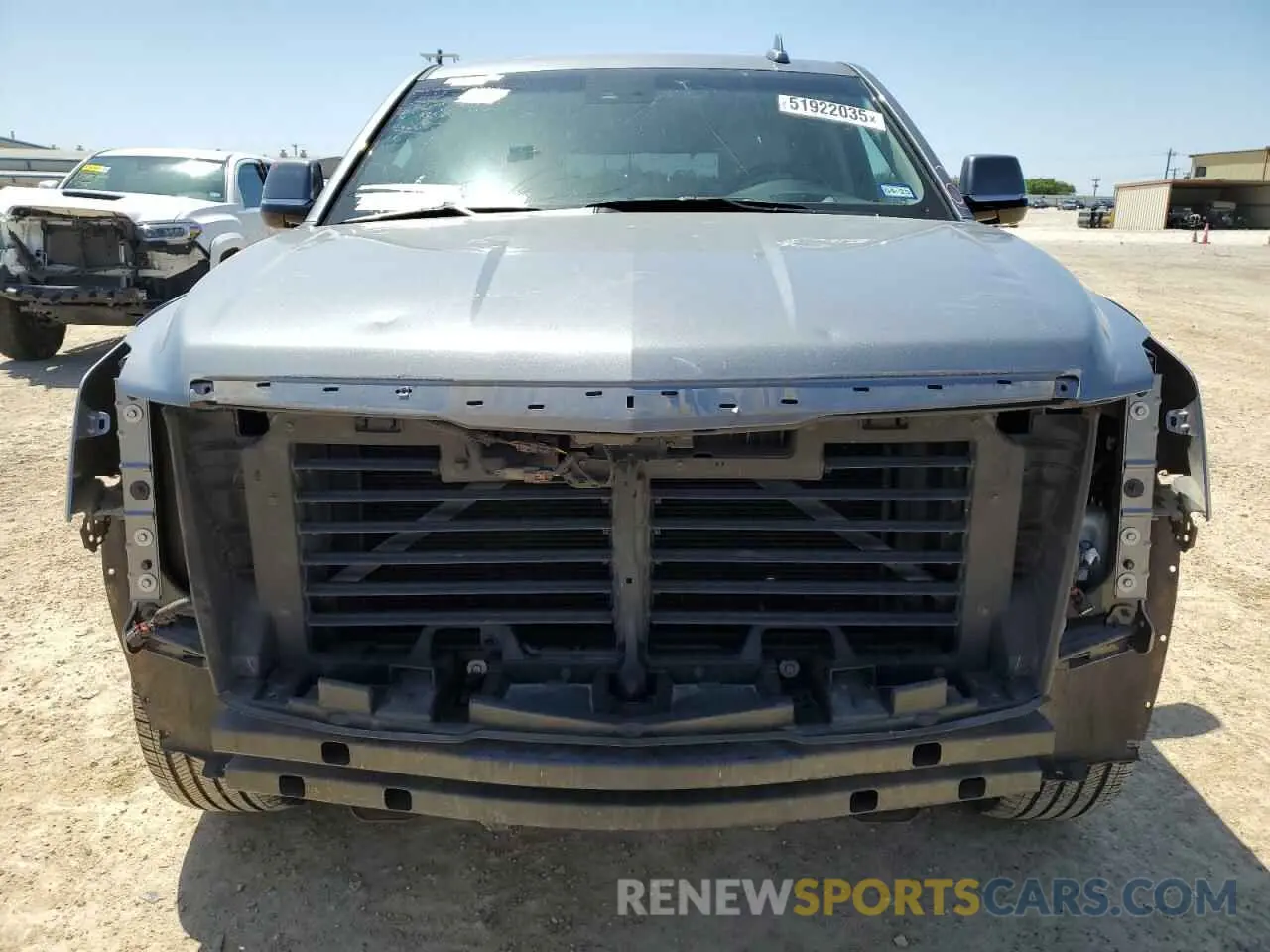 5 Photograph of a damaged car 1GYS3BKJ1KR111490 CADILLAC ESCALADE 2019