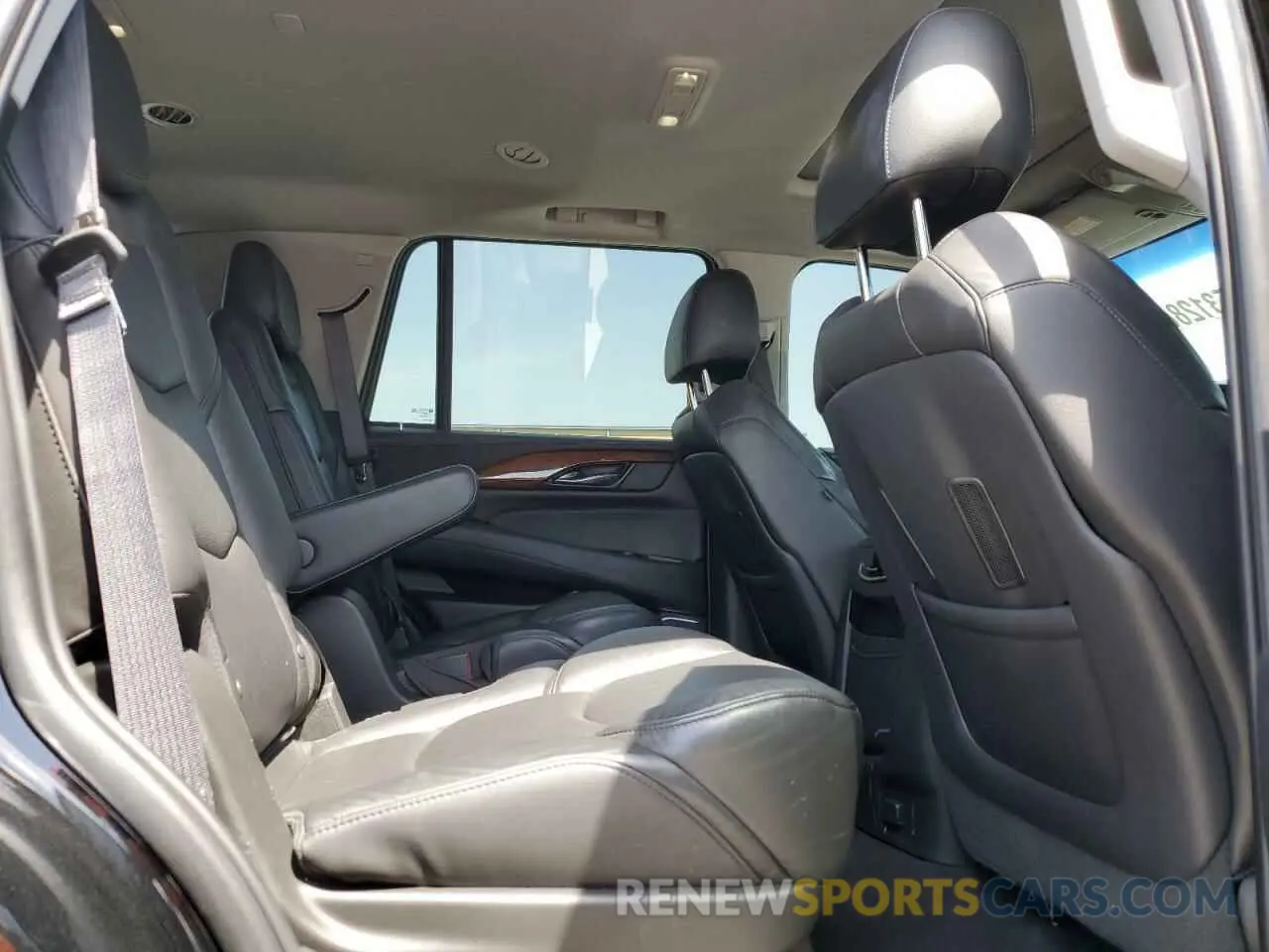 11 Фотография поврежденного автомобиля 1GYS3BKJ5KR172213 CADILLAC ESCALADE 2019