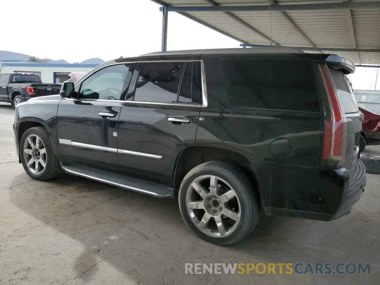 2 Photograph of a damaged car 1GYS3BKJ9KR268006 CADILLAC ESCALADE 2019