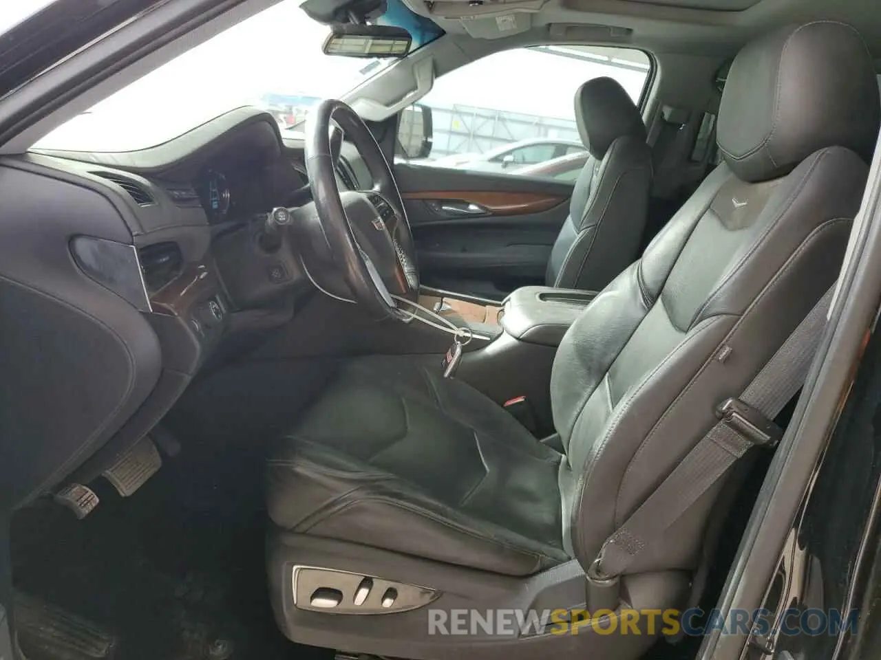 7 Photograph of a damaged car 1GYS3BKJ9KR268006 CADILLAC ESCALADE 2019