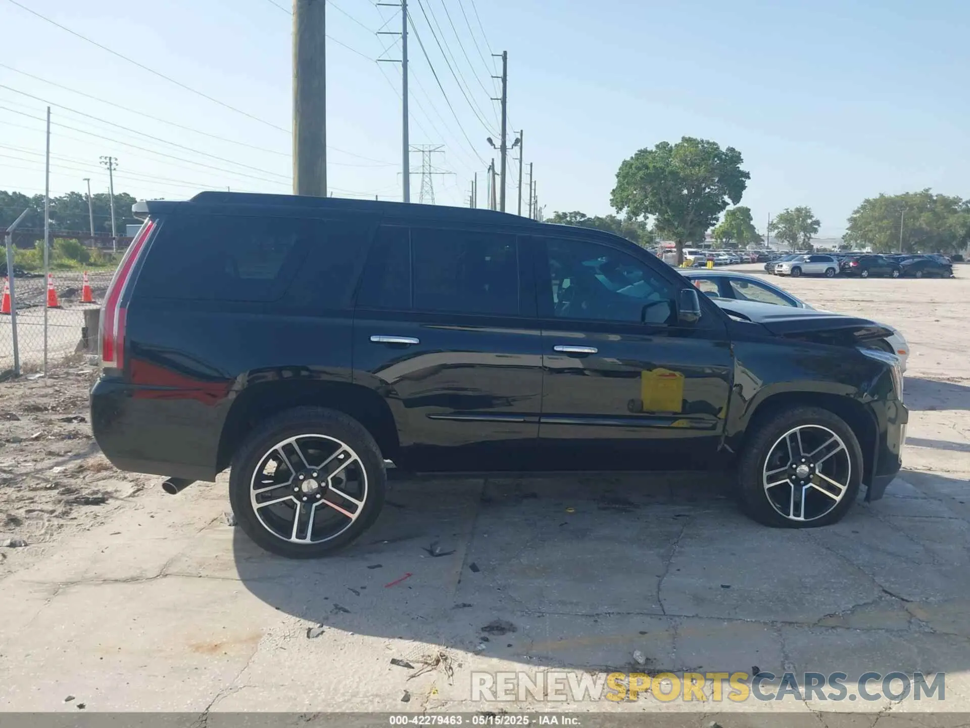13 Фотография поврежденного автомобиля 1GYS3BKJXKR241607 CADILLAC ESCALADE 2019