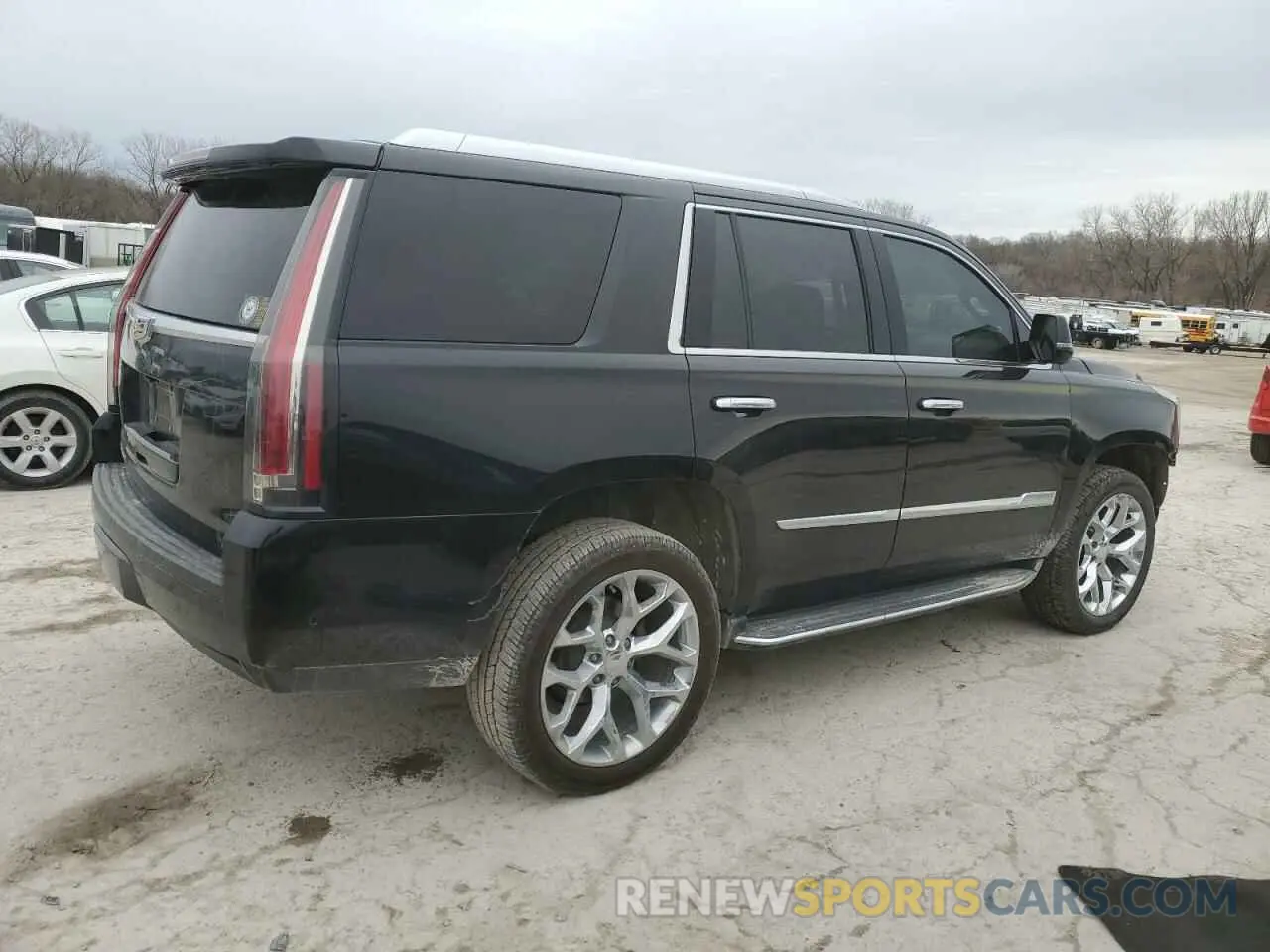 3 Photograph of a damaged car 1GYS4BKJ1KR233943 CADILLAC ESCALADE 2019