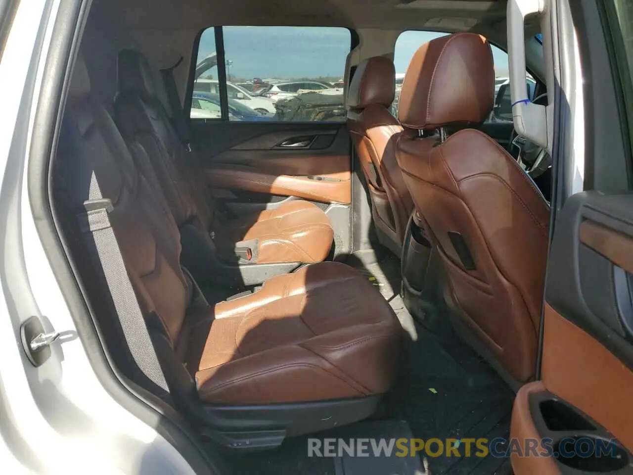 11 Photograph of a damaged car 1GYS4BKJ4KR154475 CADILLAC ESCALADE 2019