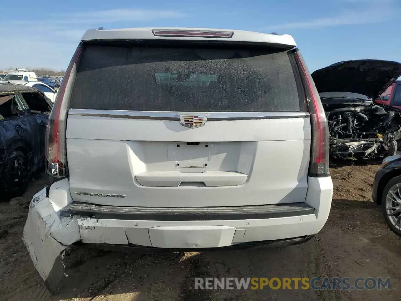6 Photograph of a damaged car 1GYS4BKJ4KR154475 CADILLAC ESCALADE 2019