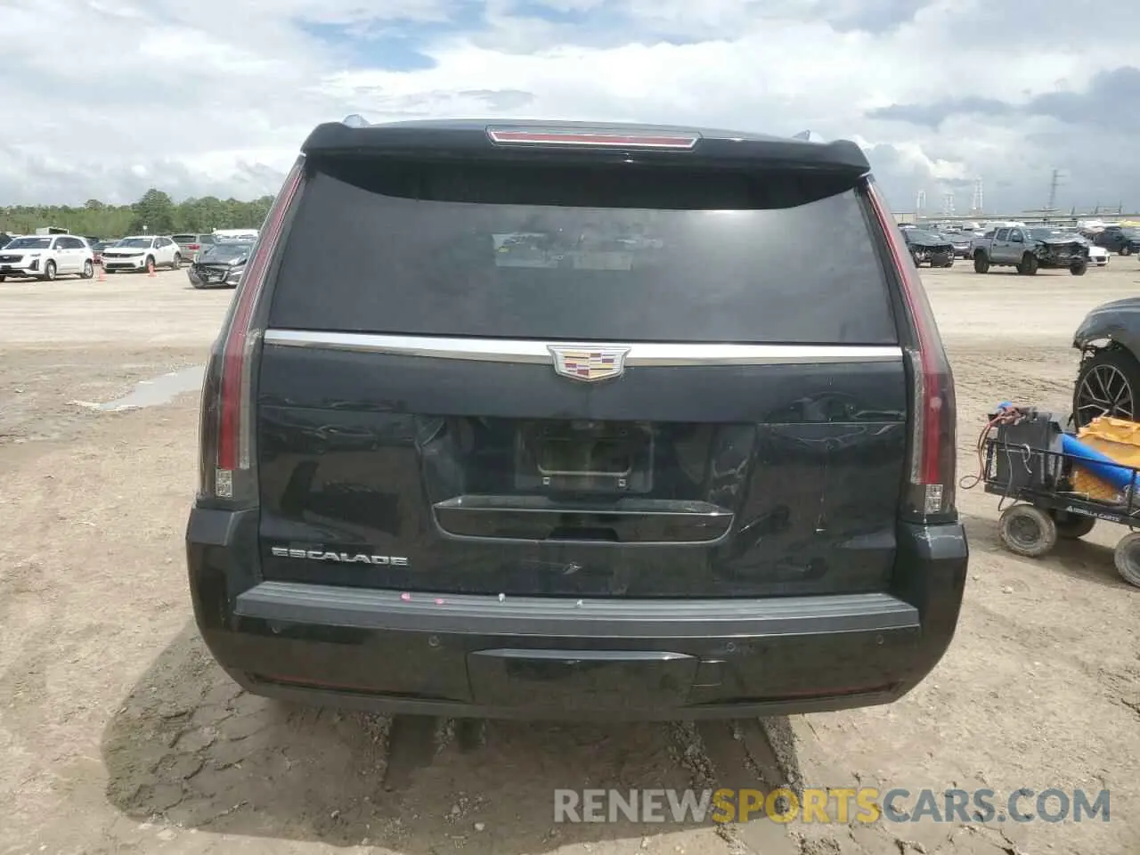 6 Photograph of a damaged car 1GYS4BKJ8KR319783 CADILLAC ESCALADE 2019