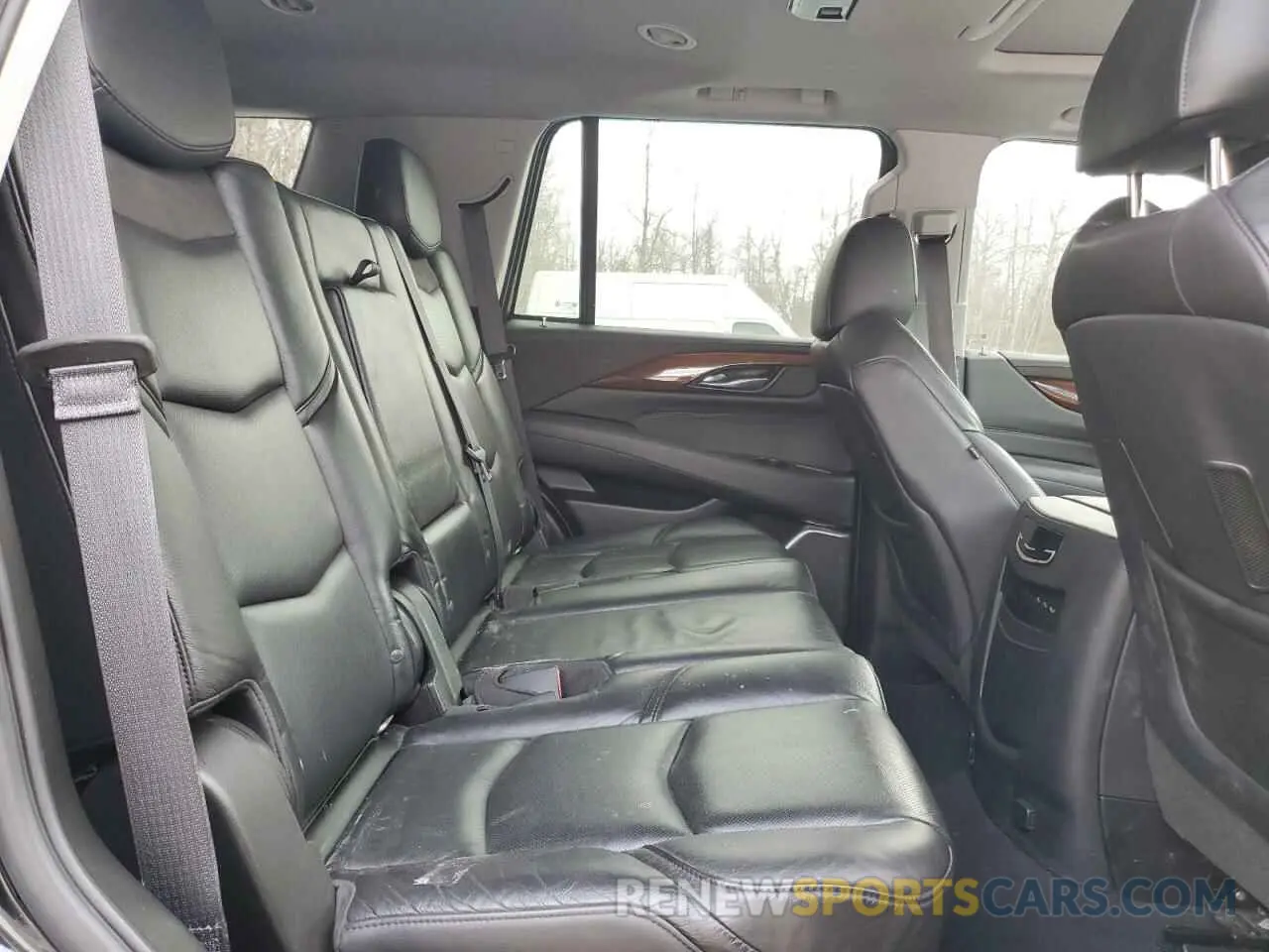 11 Photograph of a damaged car 1GYS4CKJ2KR168901 CADILLAC ESCALADE 2019