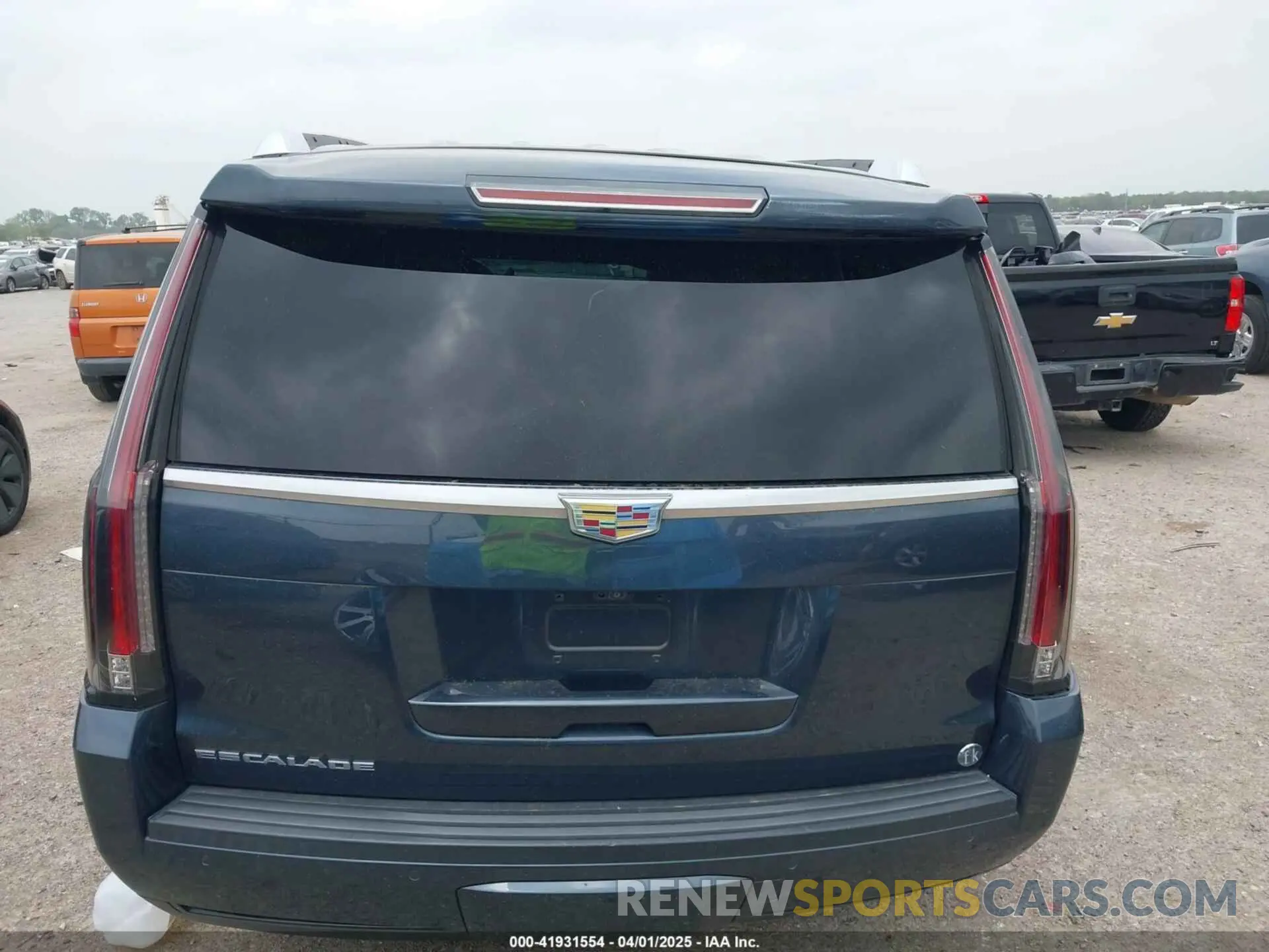 17 Photograph of a damaged car 1GYS4CKJ4KR265131 CADILLAC ESCALADE 2019