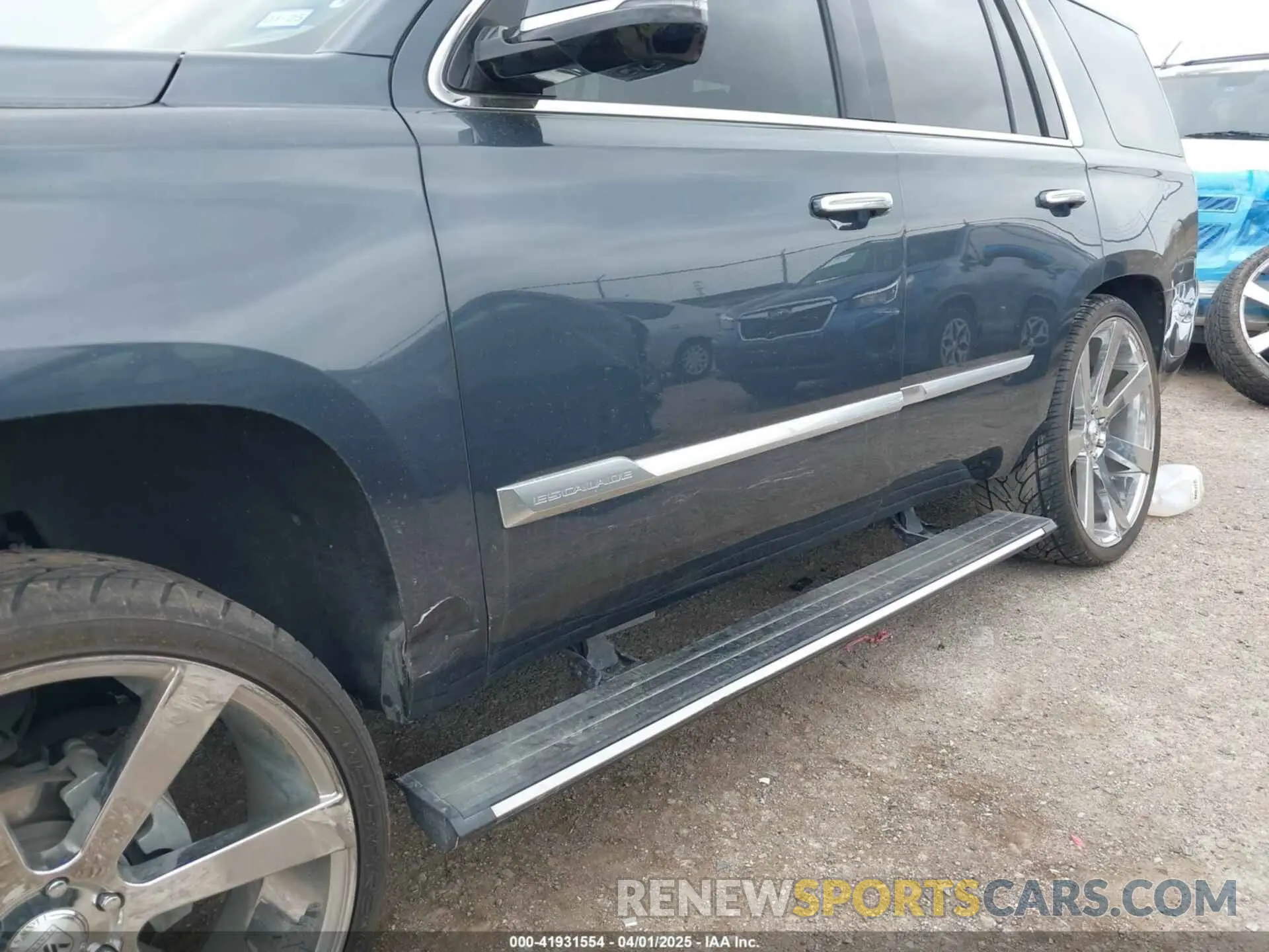 19 Photograph of a damaged car 1GYS4CKJ4KR265131 CADILLAC ESCALADE 2019