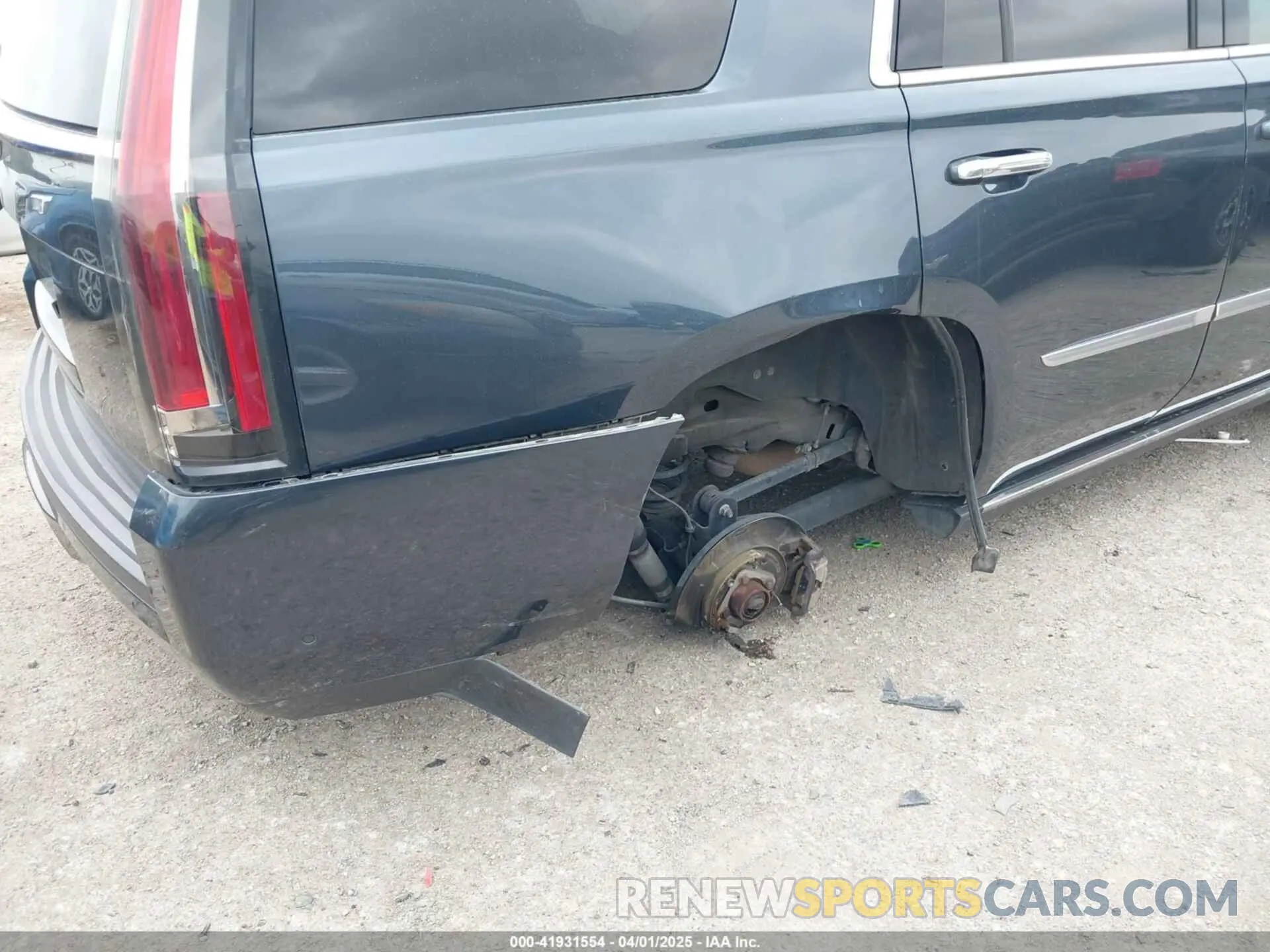 6 Photograph of a damaged car 1GYS4CKJ4KR265131 CADILLAC ESCALADE 2019