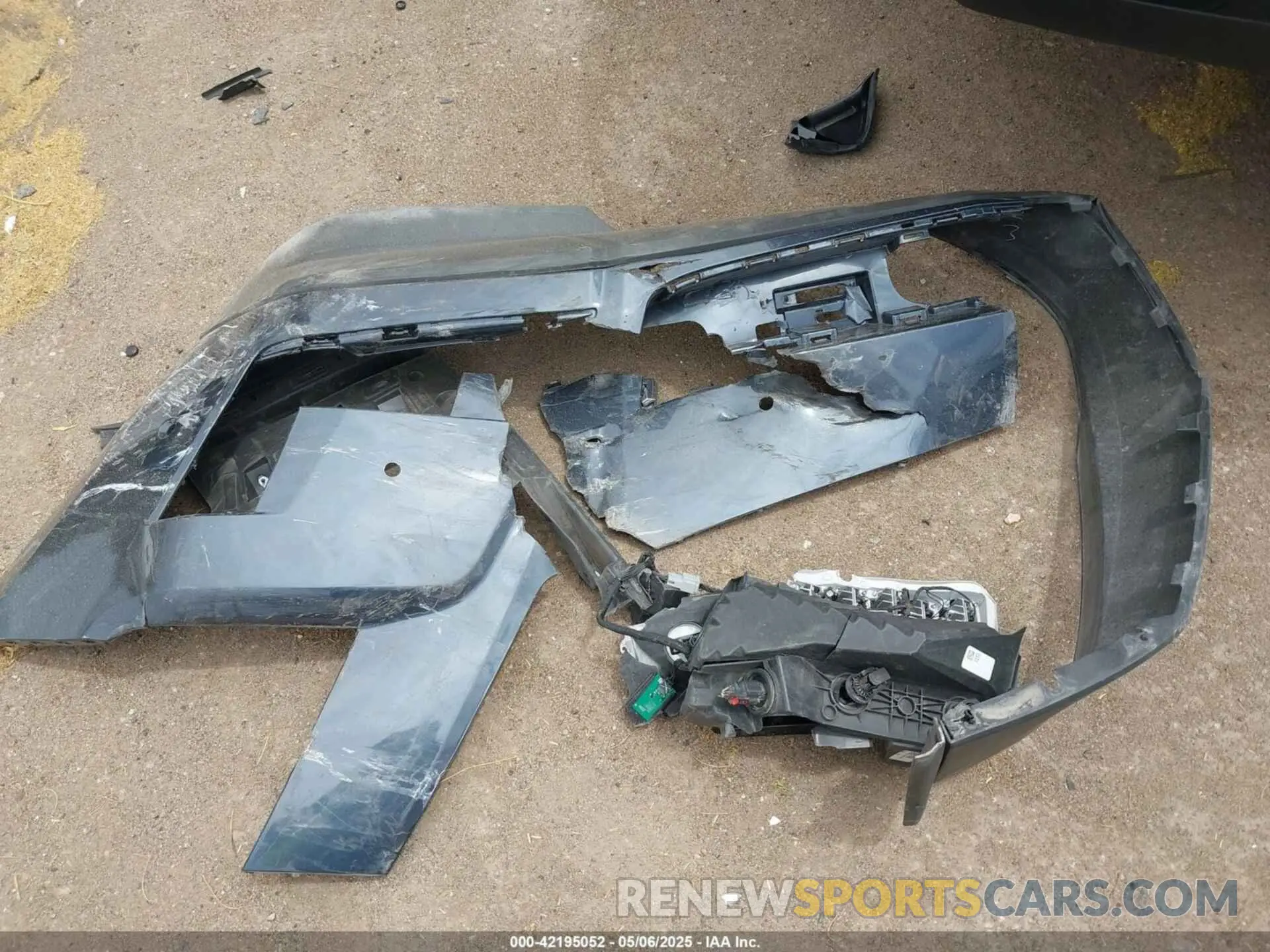 12 Photograph of a damaged car 1GYS4CKJ5KR343237 CADILLAC ESCALADE 2019