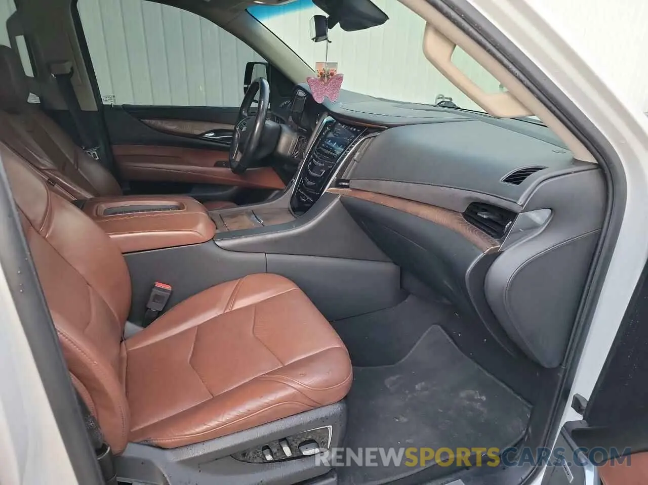 5 Photograph of a damaged car 1GYS4CKJ6KR175673 CADILLAC ESCALADE 2019