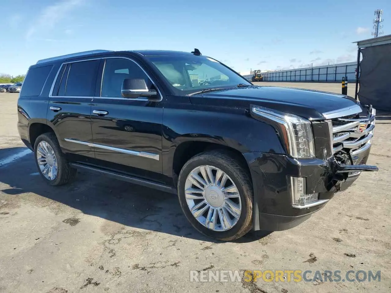 4 Фотография поврежденного автомобиля 1GYS4DKJ2KR169309 CADILLAC ESCALADE 2019